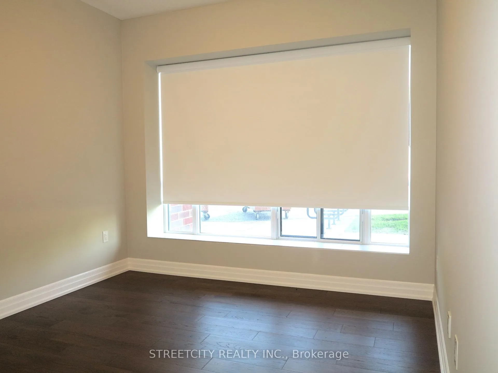 Photo 13 of Unit 111, 480 Callaway Road, London, North R — HOMEH
