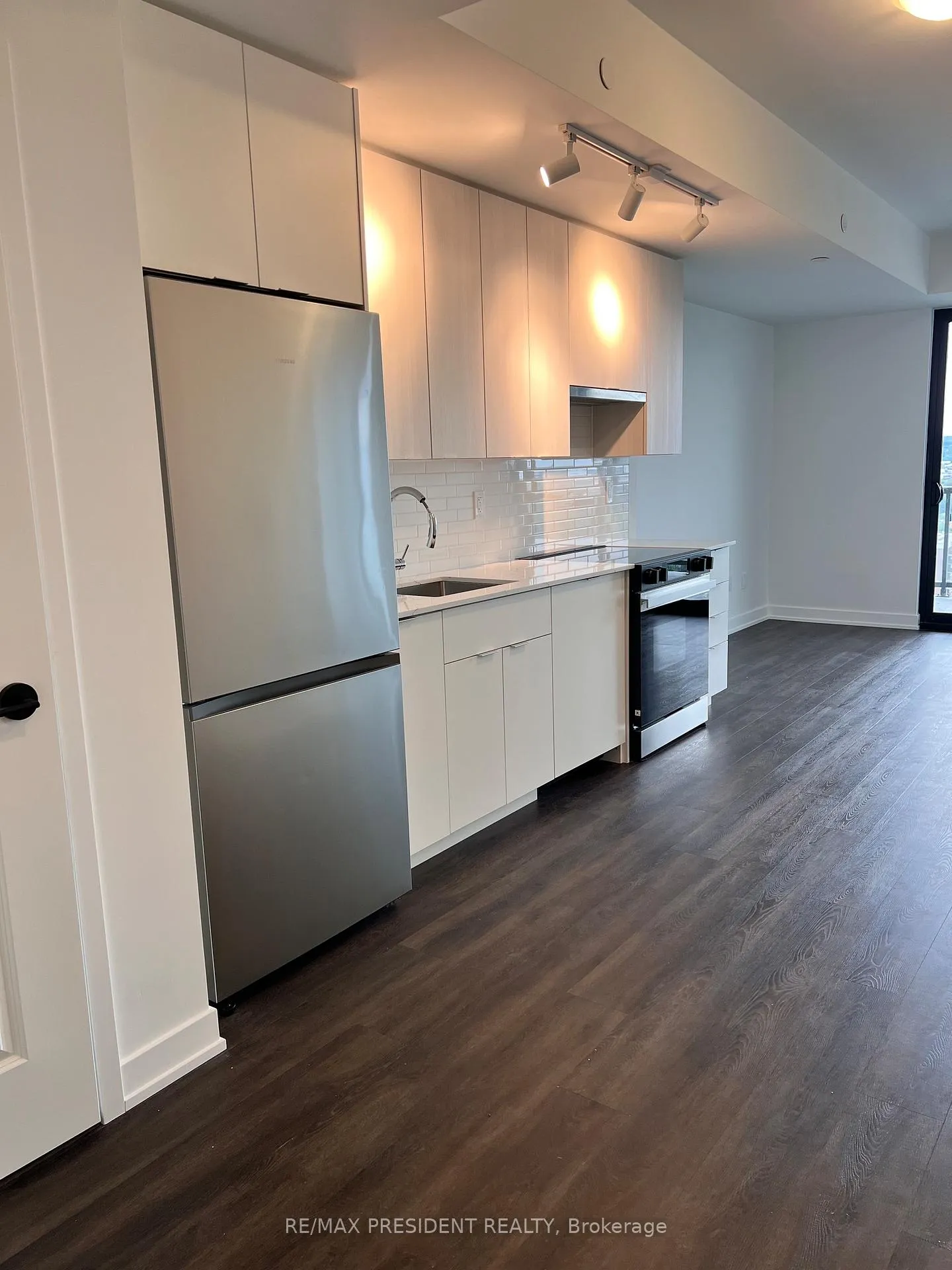 Photo 12 of Unit 2509, 2075 Lakeshore Road, Burlington, Brant — HOMEH