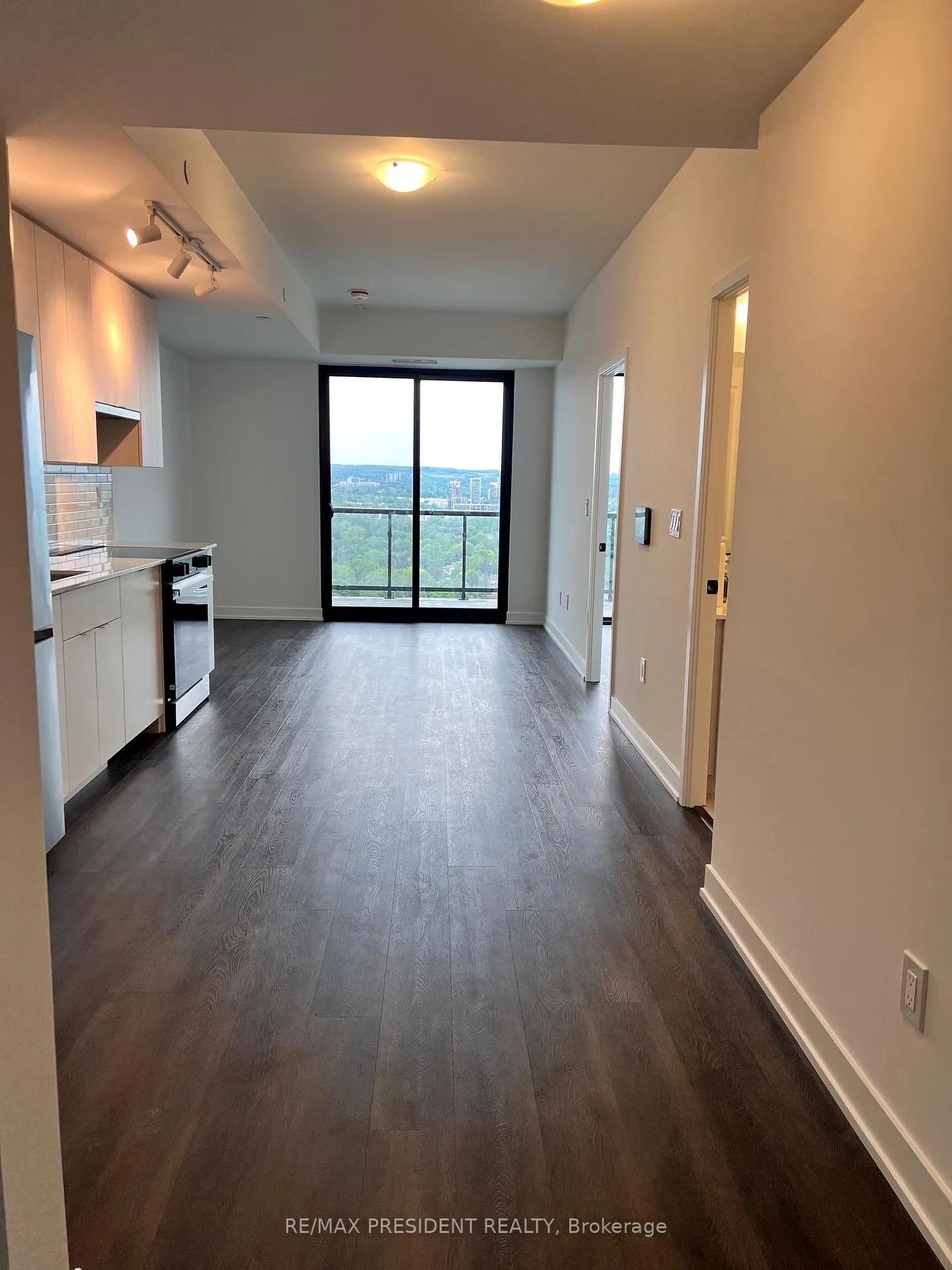 Photo 13 of Unit 2509, 2075 Lakeshore Road, Burlington, Brant — HOMEH