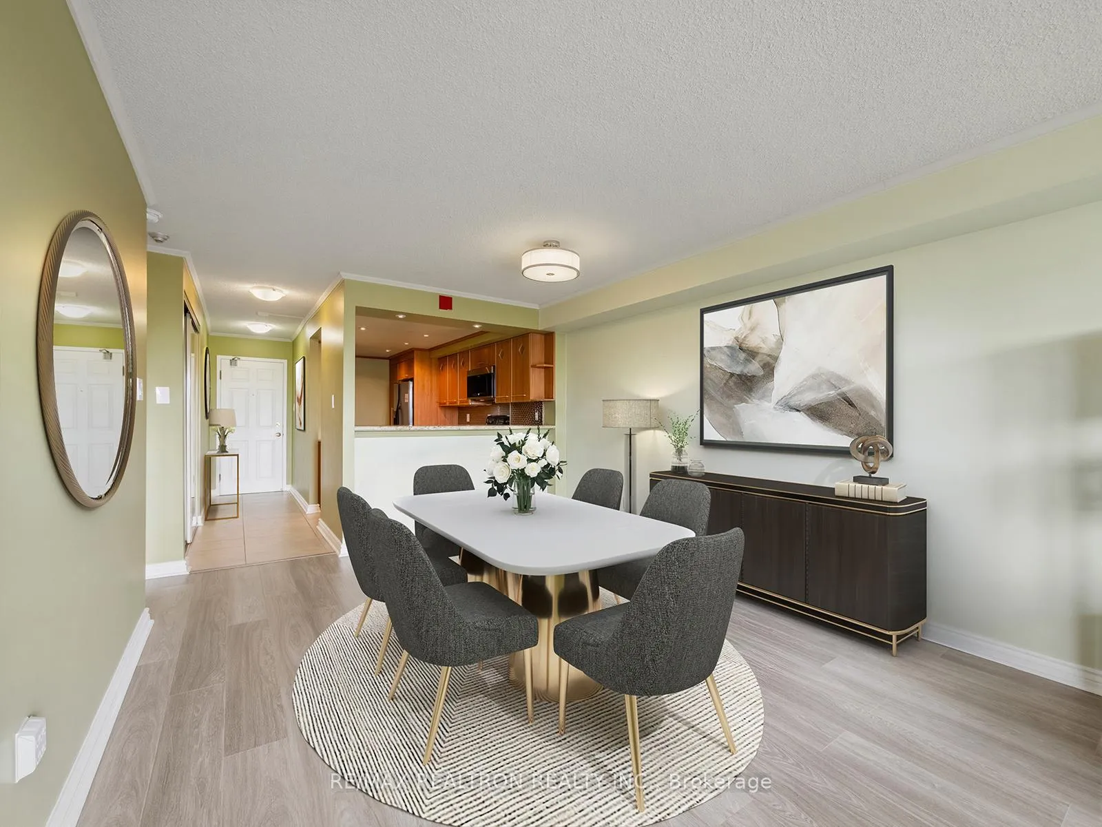 Photo 2 of Unit 415, 175 Cedar Avenue, Richmond Hill, Harding — HOMEH