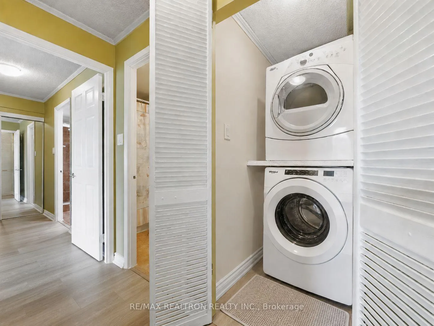 Photo 14 of Unit 415, 175 Cedar Avenue, Richmond Hill, Harding — HOMEH