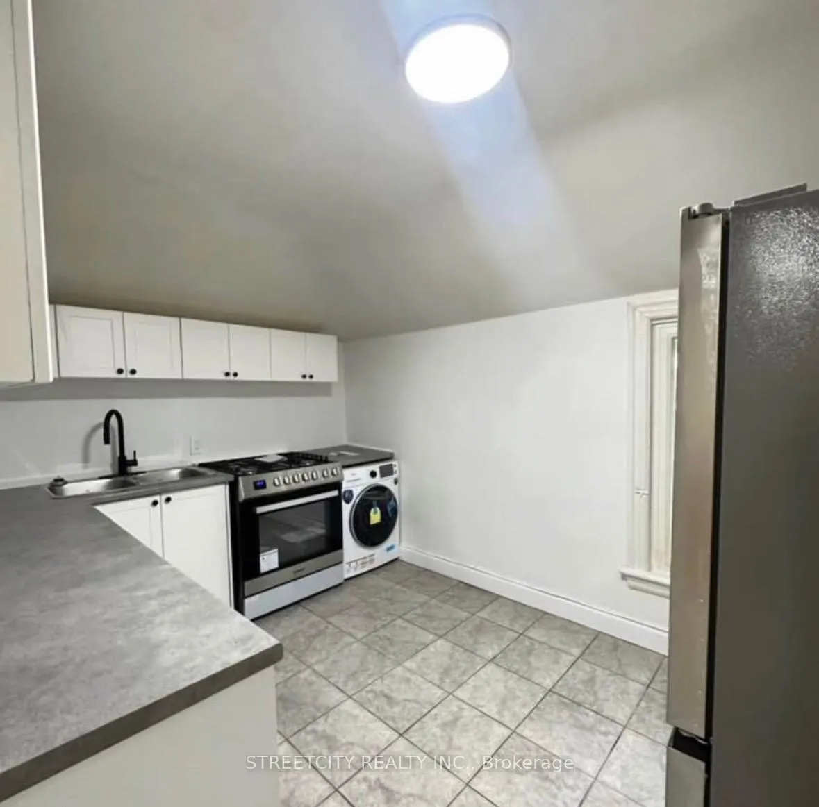 Photo 1 of 216 John Street N, Hamilton, Beasley — HOMEH