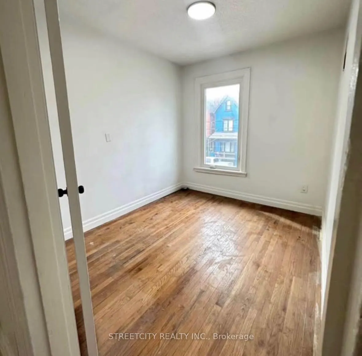 Photo 6 of 216 John Street N, Hamilton, Beasley — HOMEH