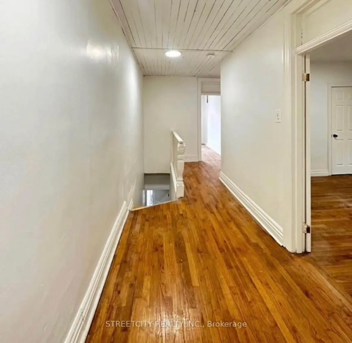 Photo 8 of 216 John Street N, Hamilton, Beasley — HOMEH