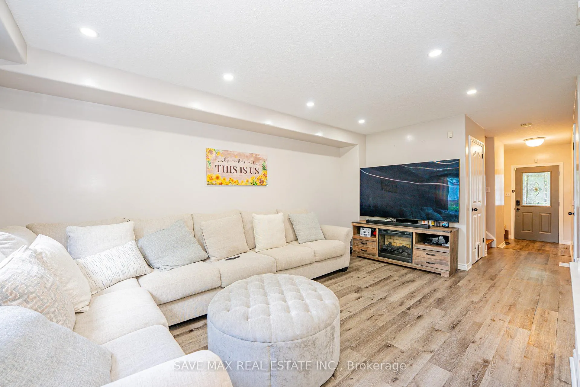 Photo 16 of 36 Marcy Crescent, Cambridge, Hespeler Village — HOMEH