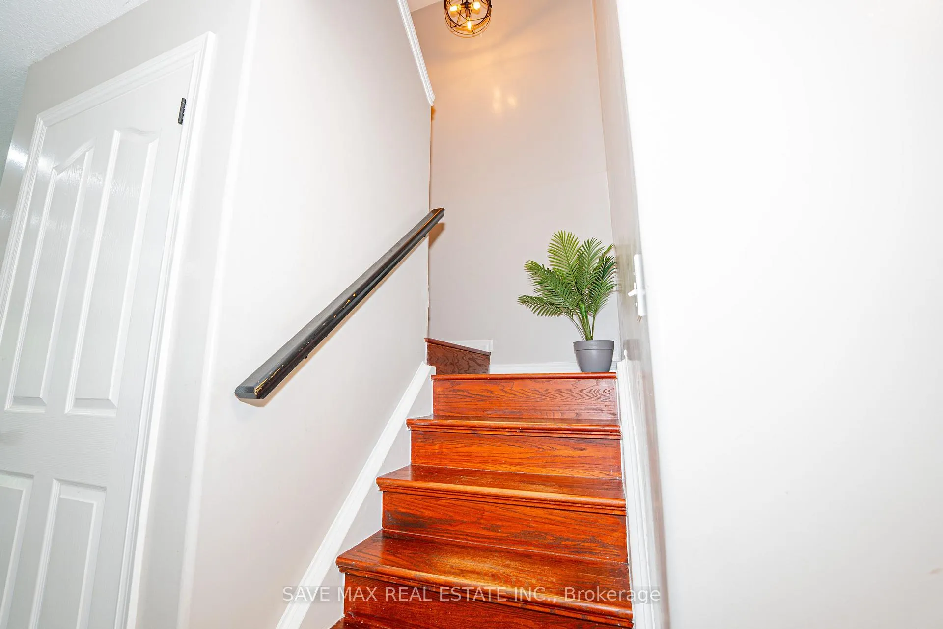 Photo 25 of 36 Marcy Crescent, Cambridge, Hespeler Village — HOMEH