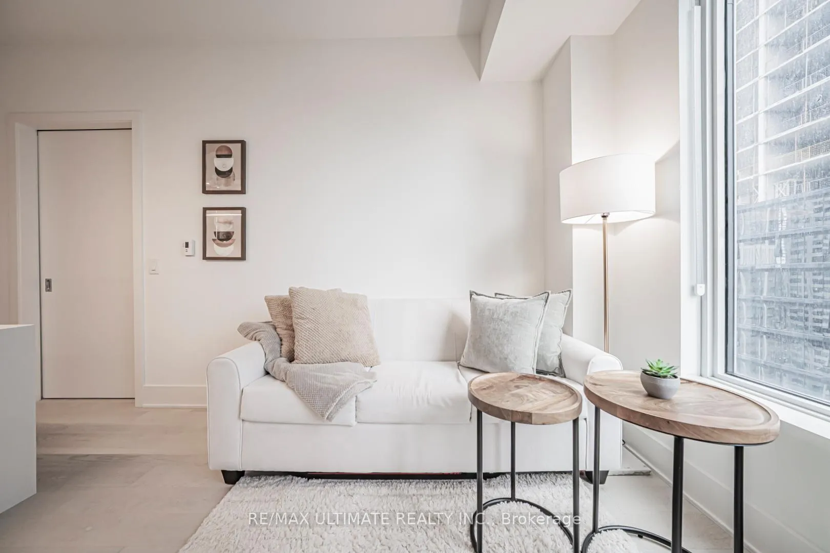 Photo 11 of Unit 1902, 11 Yorkville Avenue, Toronto, The Annex — HOMEH