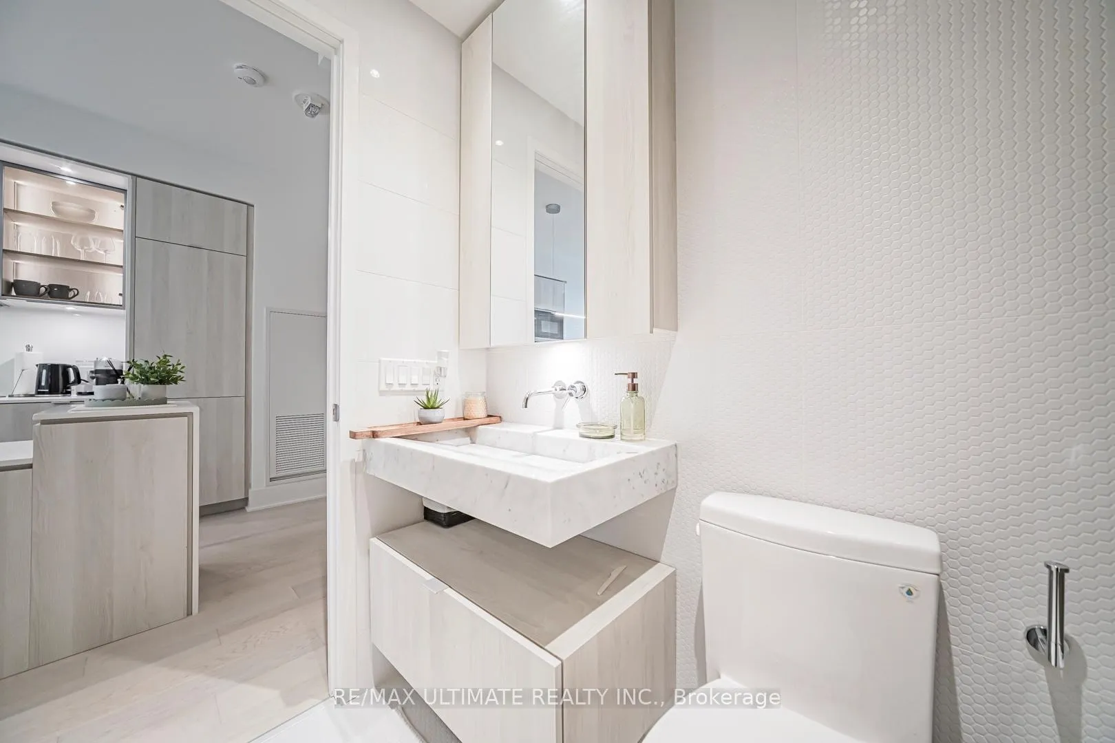 Photo 22 of Unit 1902, 11 Yorkville Avenue, Toronto, The Annex — HOMEH
