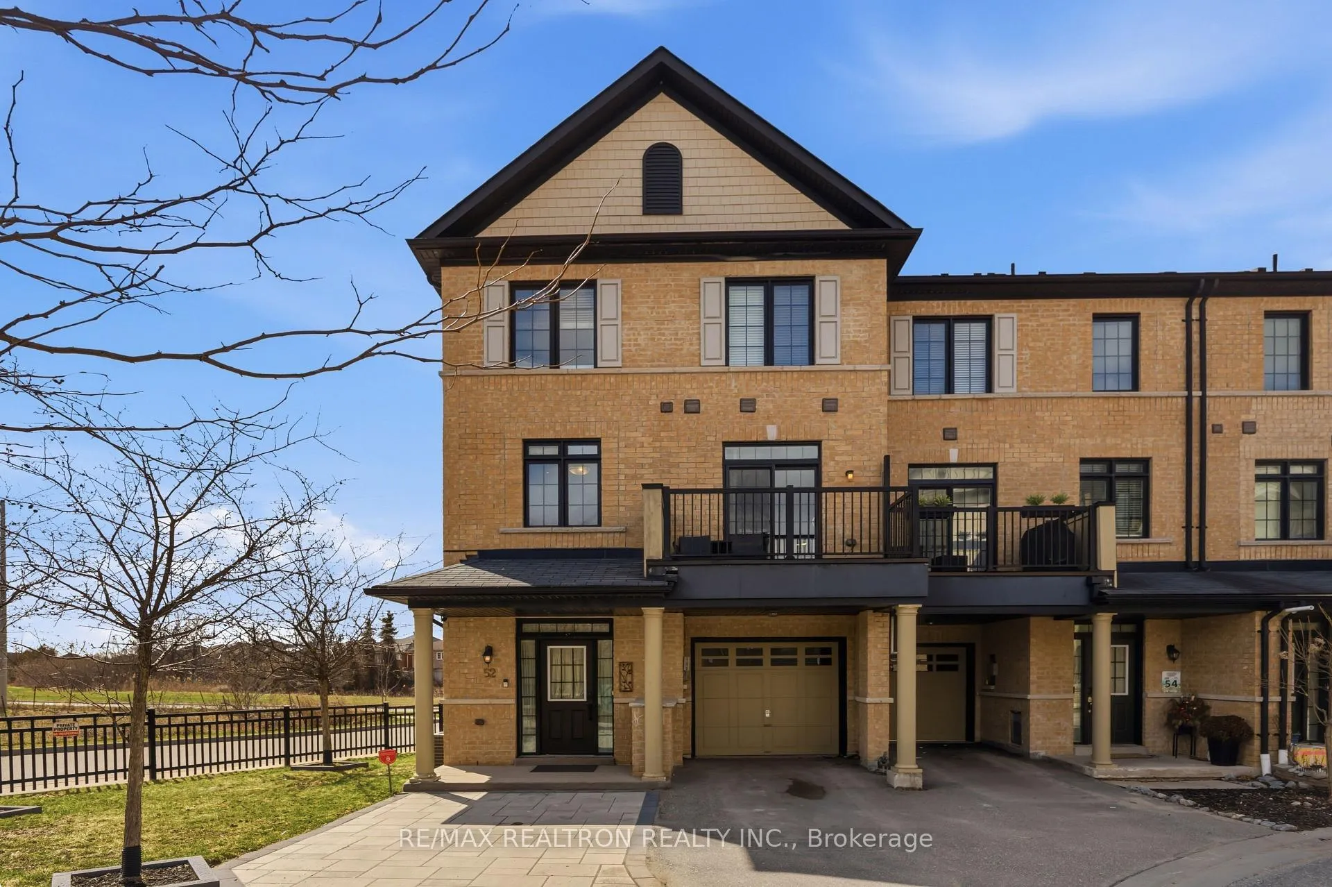 Photo 5 of 52 Quarrie Lane, Ajax, Northwest Ajax — HOMEH
