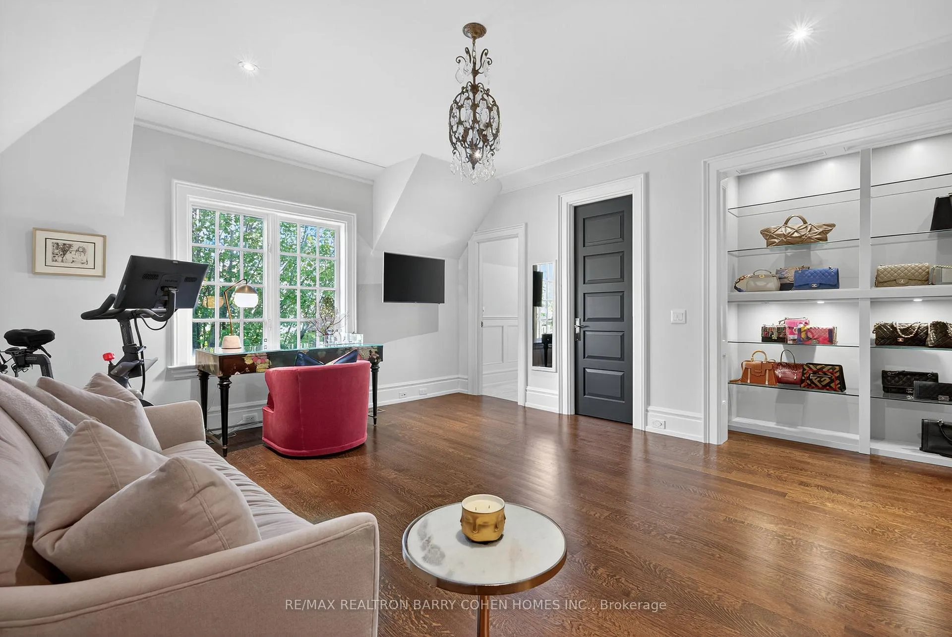 Photo 21 of 76 Arjay Crescent, North York, Bridle Path-Sunnybrook-York Mills — HOMEH