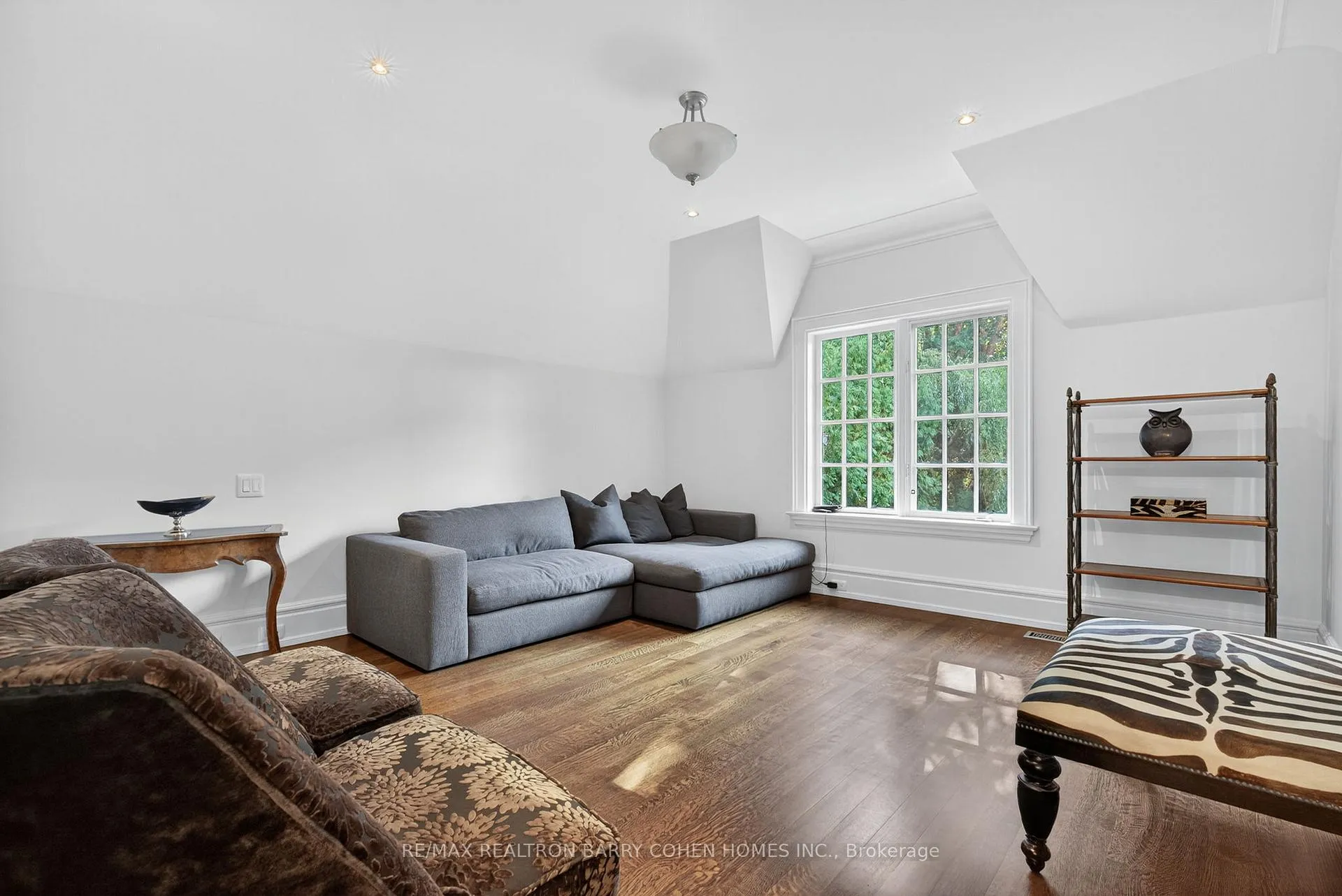 Photo 30 of 76 Arjay Crescent, North York, Bridle Path-Sunnybrook-York Mills — HOMEH