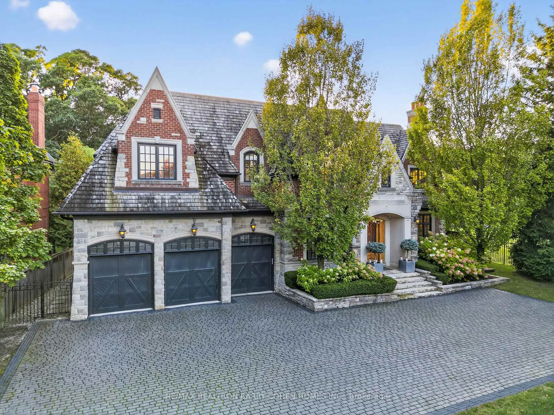 Photo 45 of 76 Arjay Crescent, North York, Bridle Path-Sunnybrook-York Mills — HOMEH