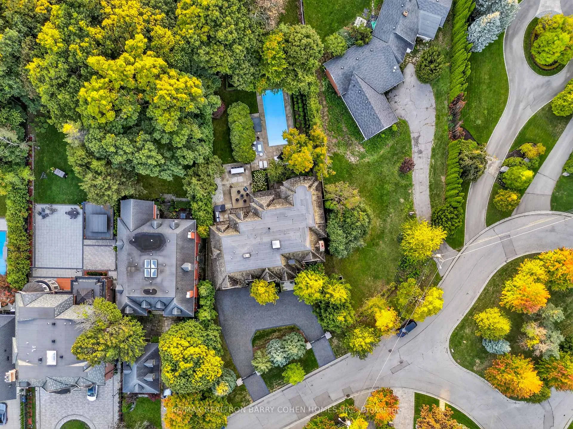 Photo 46 of 76 Arjay Crescent, North York, Bridle Path-Sunnybrook-York Mills — HOMEH