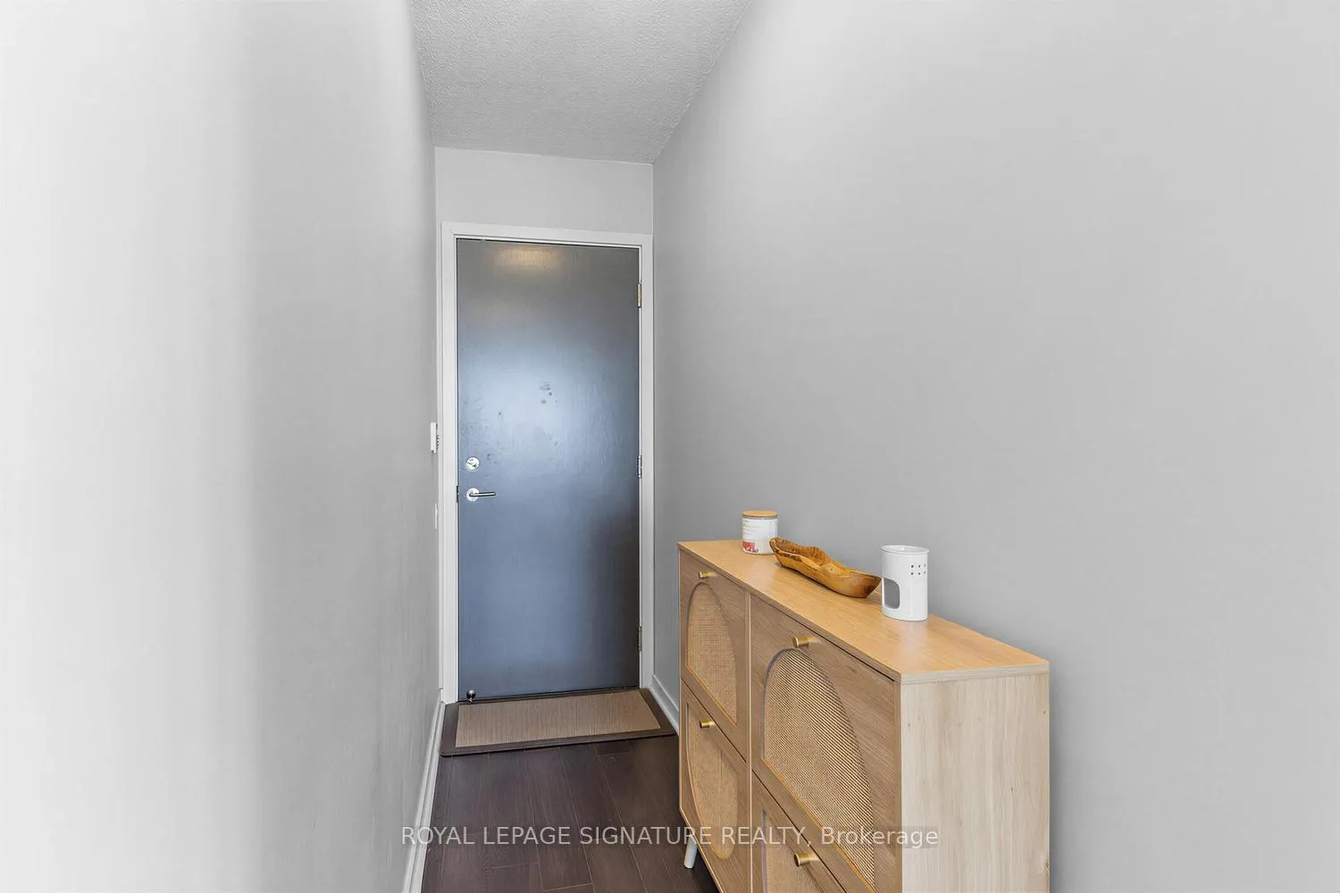 Photo 3 of Unit 3203, 105 The Queensway, Toronto, High Park-Swansea — HOMEH