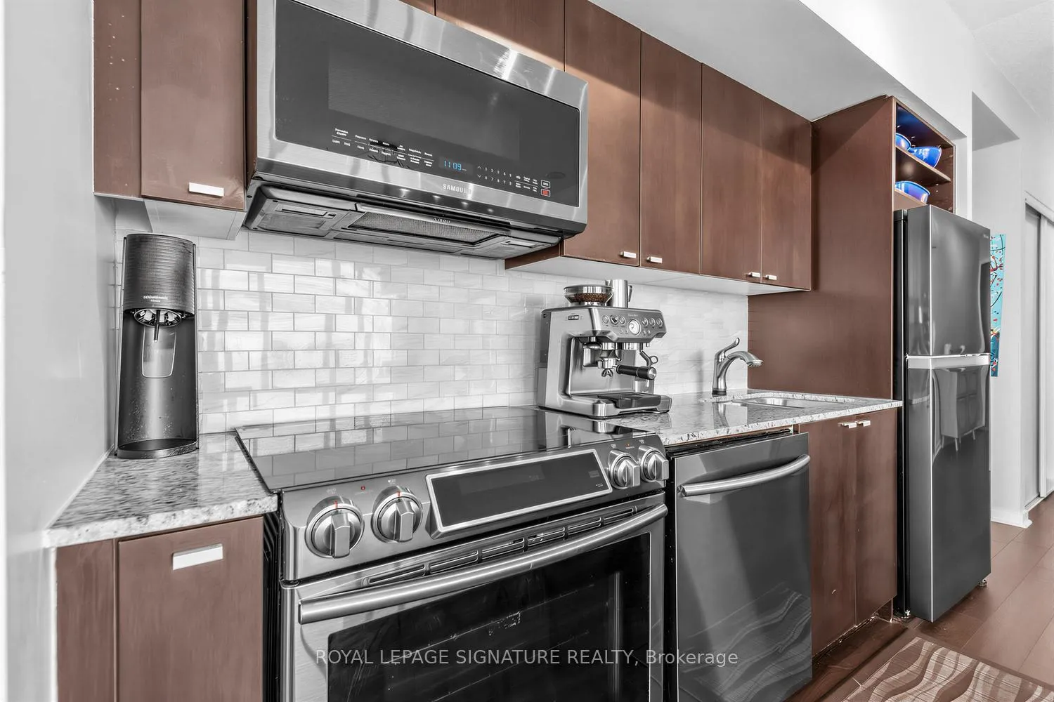 Photo 6 of Unit 3203, 105 The Queensway, Toronto, High Park-Swansea — HOMEH