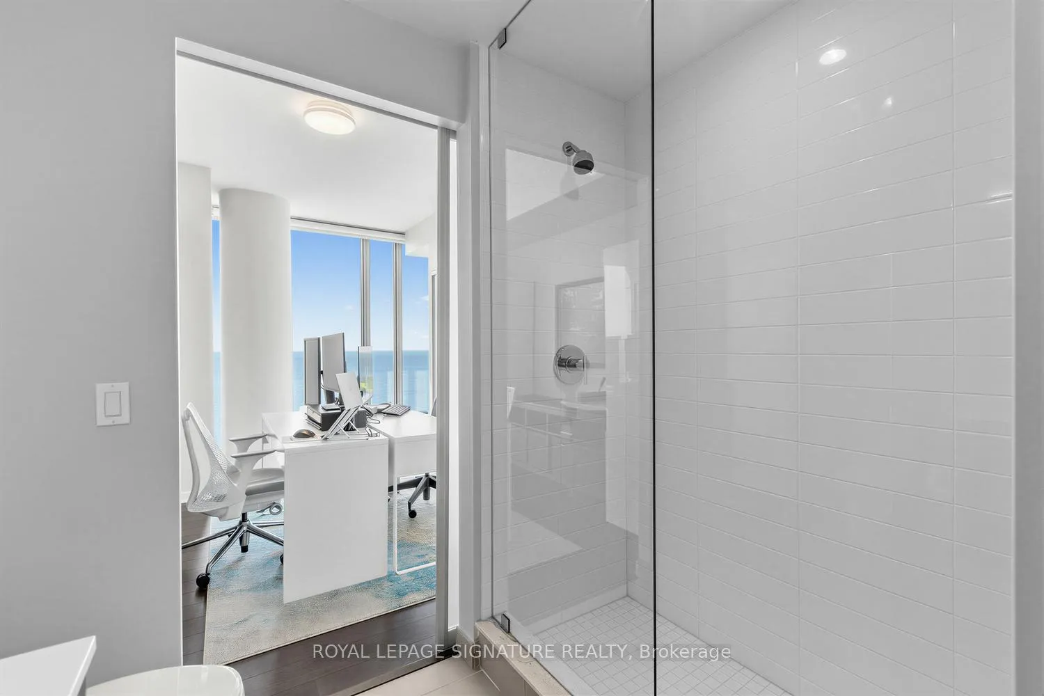 Photo 19 of Unit 3203, 105 The Queensway, Toronto, High Park-Swansea — HOMEH
