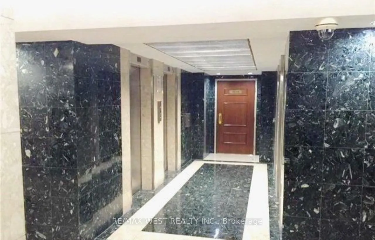 Photo 4 of Unit 812, 60 Pavane Linkway, Toronto, Flemingdon Park — HOMEH