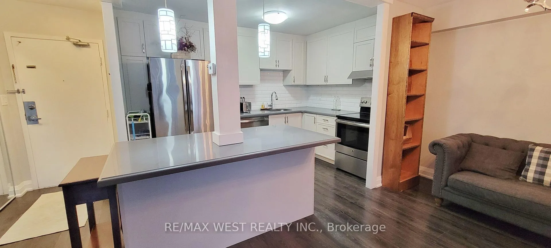 Photo 15 of Unit 812, 60 Pavane Linkway, Toronto, Flemingdon Park — HOMEH