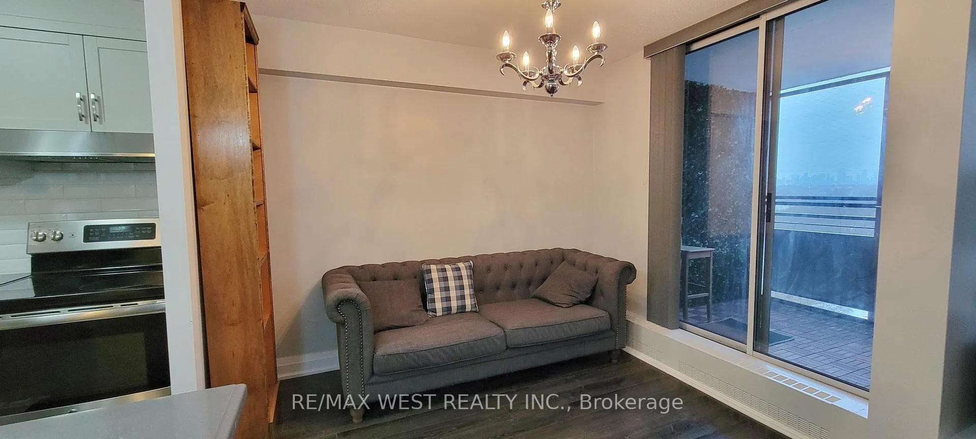 Photo 21 of Unit 812, 60 Pavane Linkway, Toronto, Flemingdon Park — HOMEH