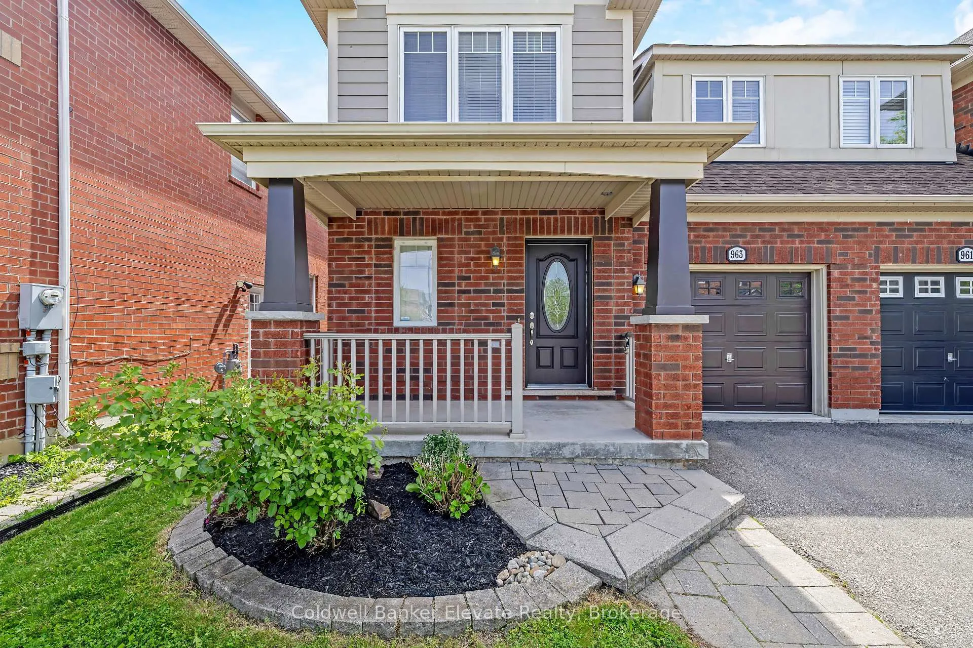 Photo 4 of 963 McTrach Crescent, Milton, Harrison — HOMEH