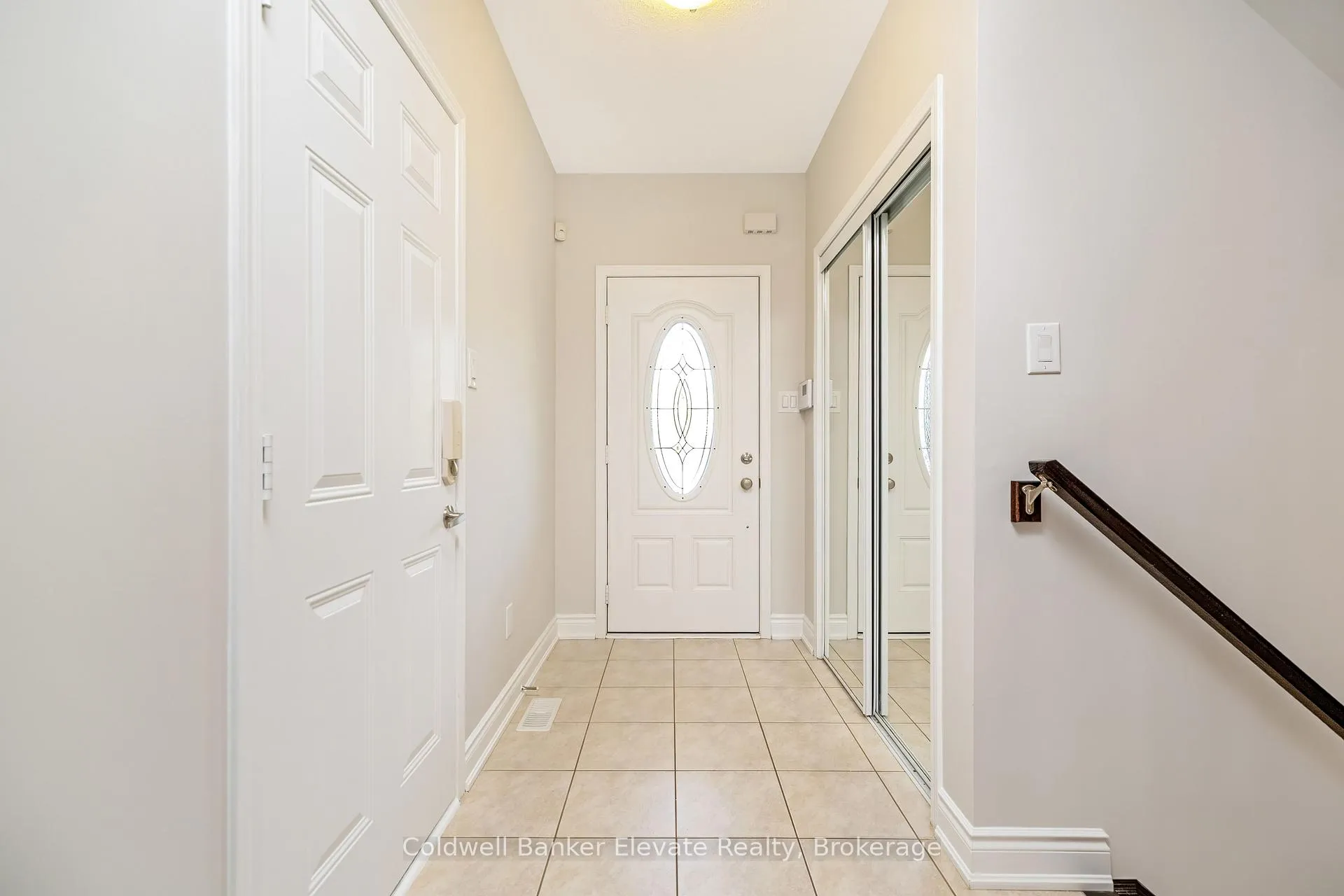 Photo 6 of 963 McTrach Crescent, Milton, Harrison — HOMEH