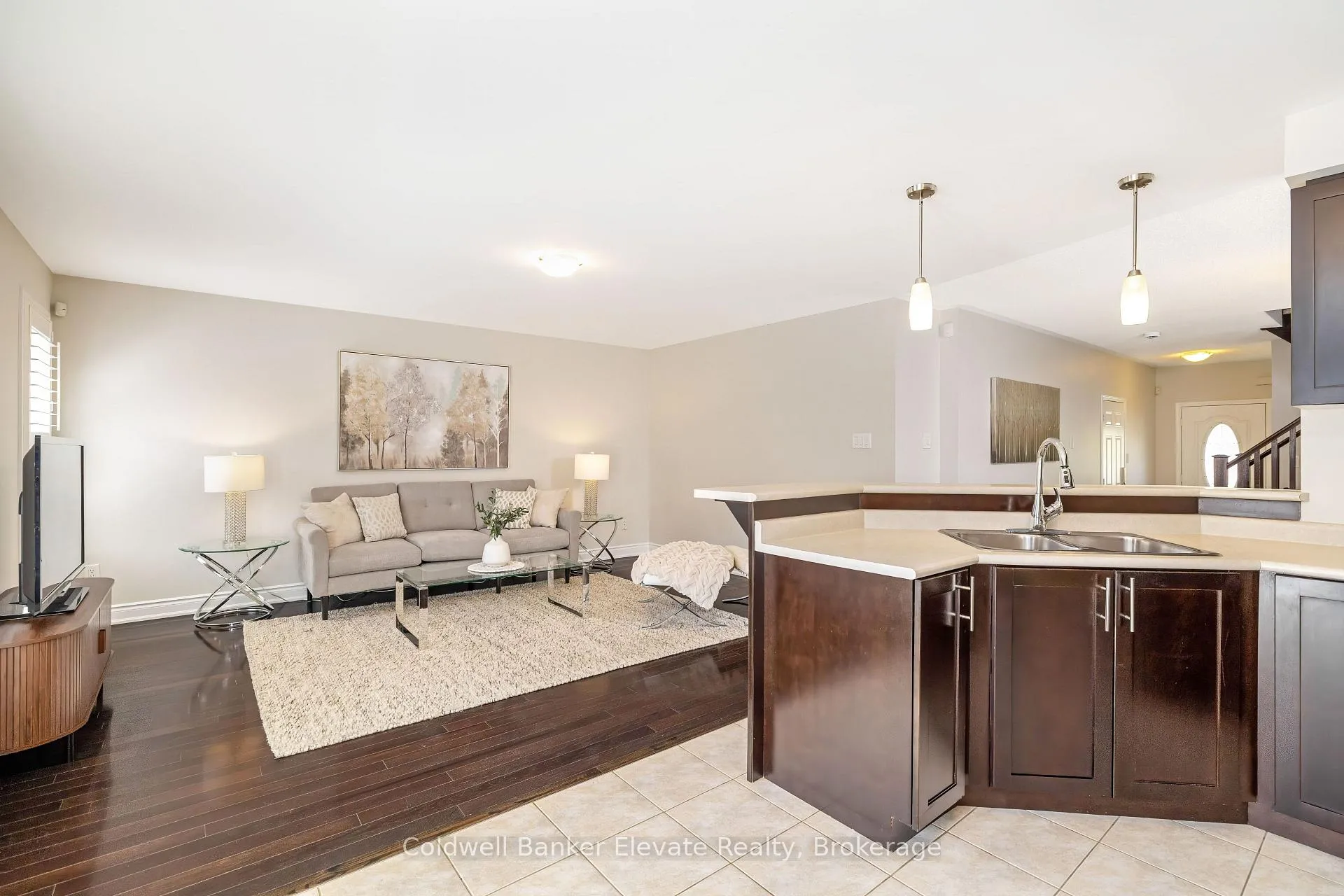 Photo 15 of 963 McTrach Crescent, Milton, Harrison — HOMEH
