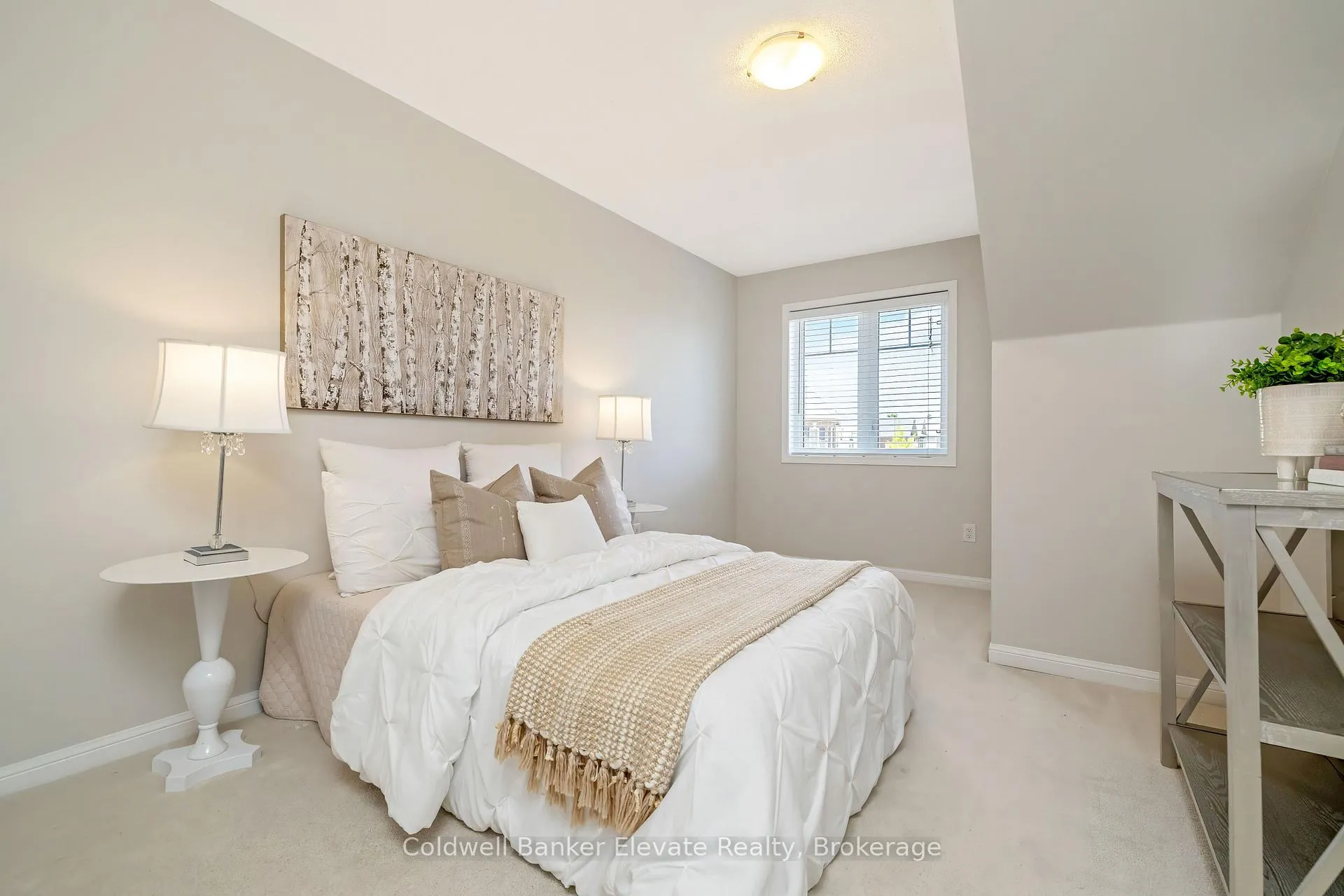 Photo 30 of 963 McTrach Crescent, Milton, Harrison — HOMEH