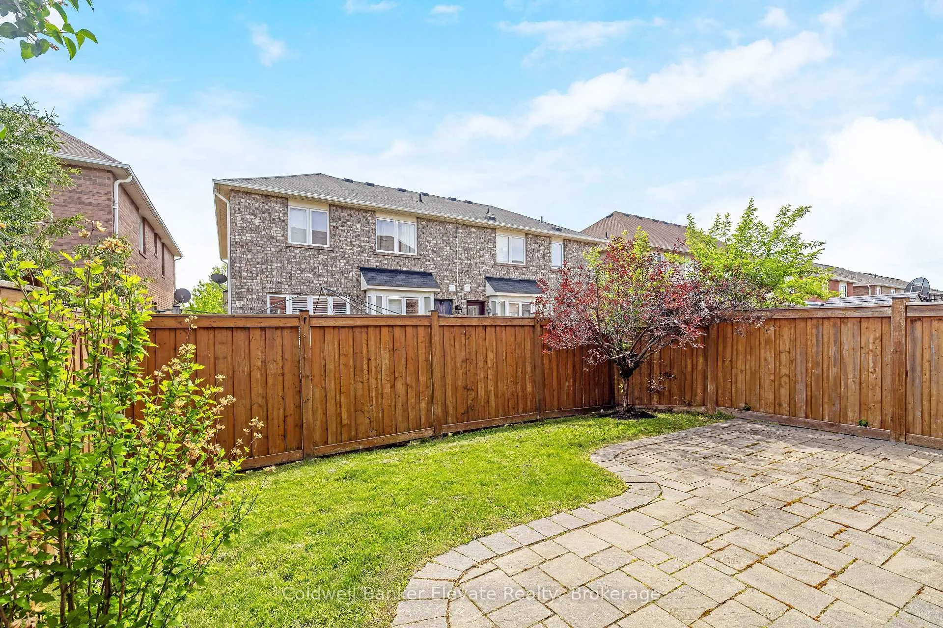 Photo 32 of 963 McTrach Crescent, Milton, Harrison — HOMEH