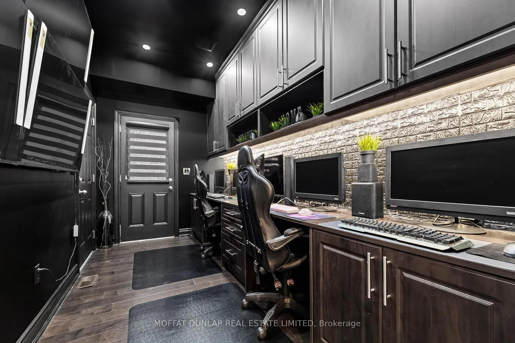 Photo 6 of 69 Ash Hill Avenue, Caledon, Caledon East — HOMEH