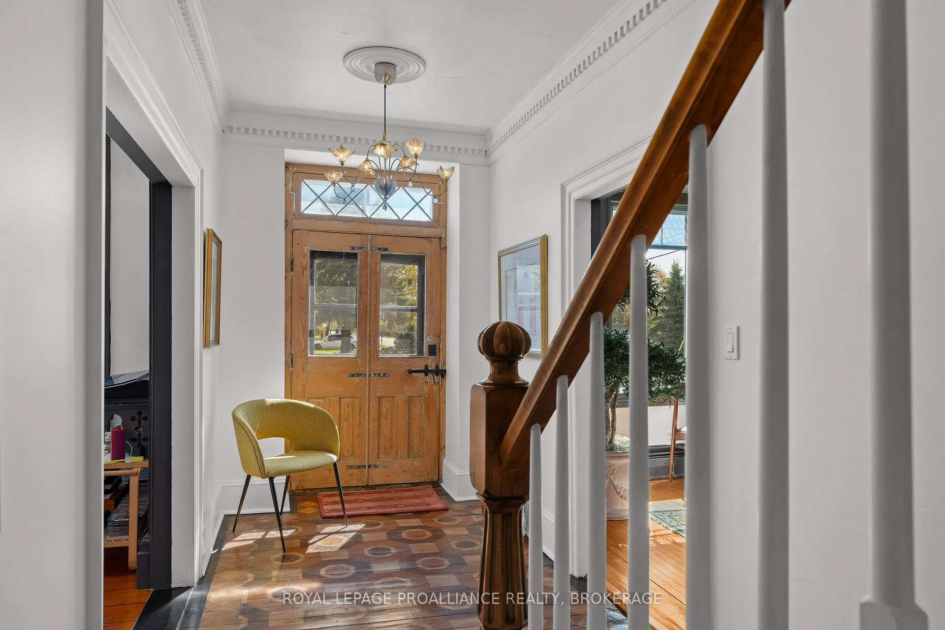 Photo 8 of 1863 Sydenham Road, Kingston, City North of 401 — HOMEH