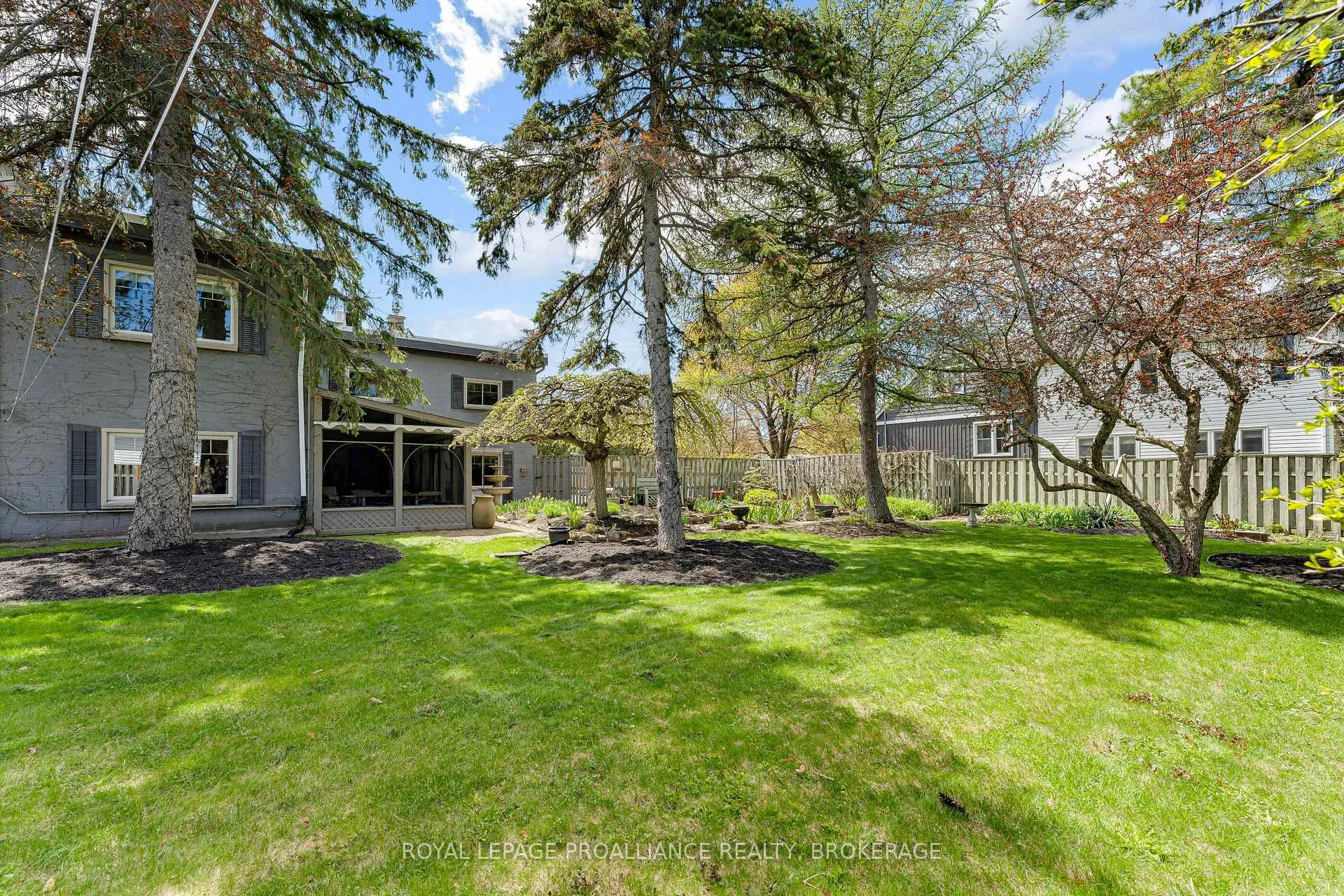 Photo 44 of 1863 Sydenham Road, Kingston, City North of 401 — HOMEH