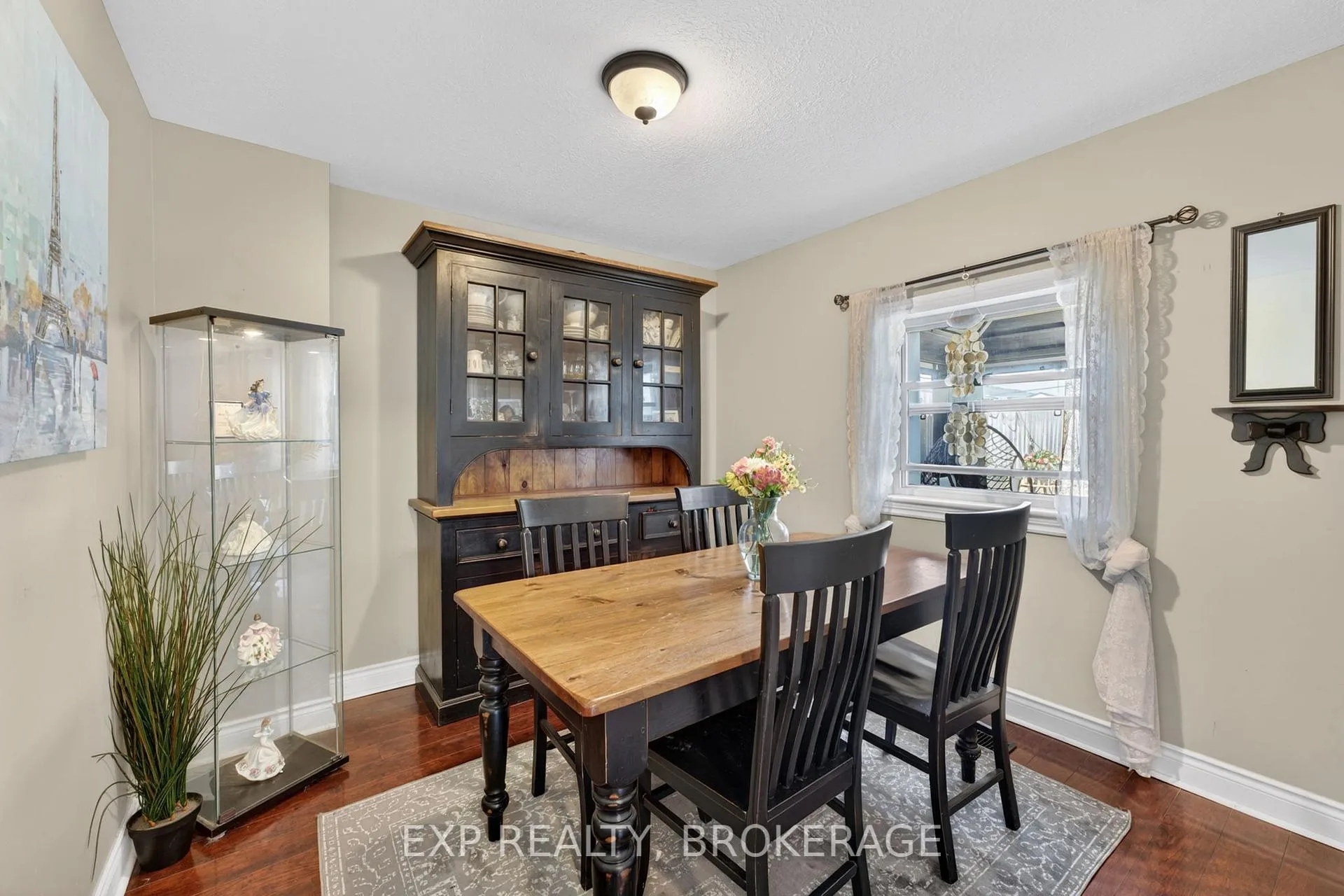Photo 7 of 911 Division Street, Kingston, East of Sir John A. Blvd — HOMEH
