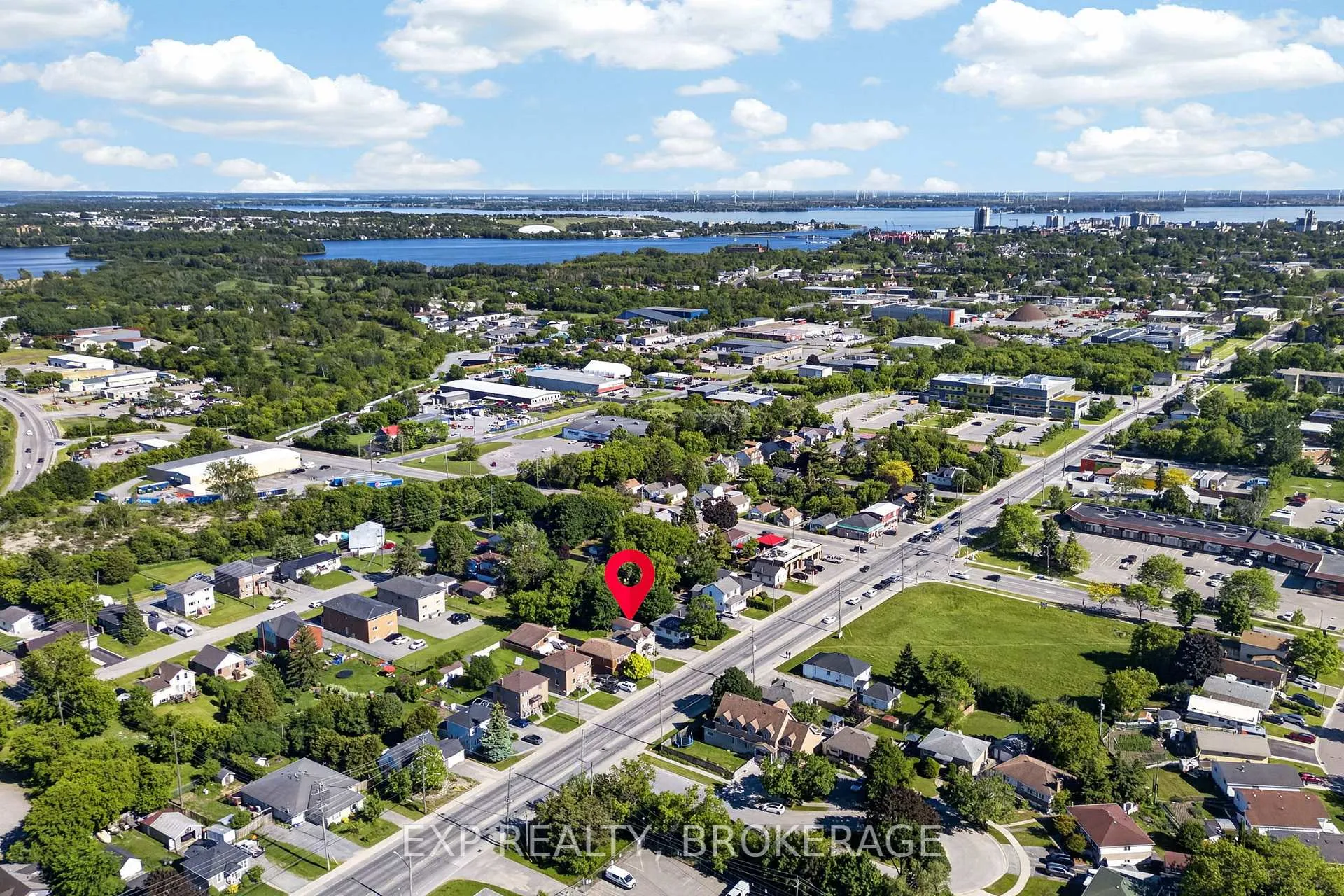 Photo 39 of 911 Division Street, Kingston, East of Sir John A. Blvd — HOMEH