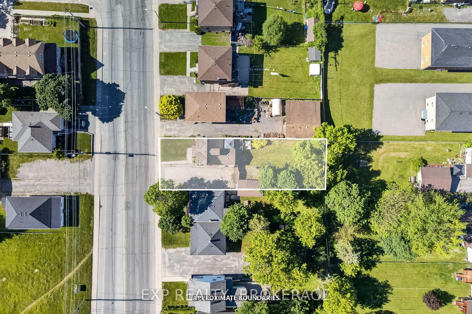 Photo 40 of 911 Division Street, Kingston, East of Sir John A. Blvd — HOMEH