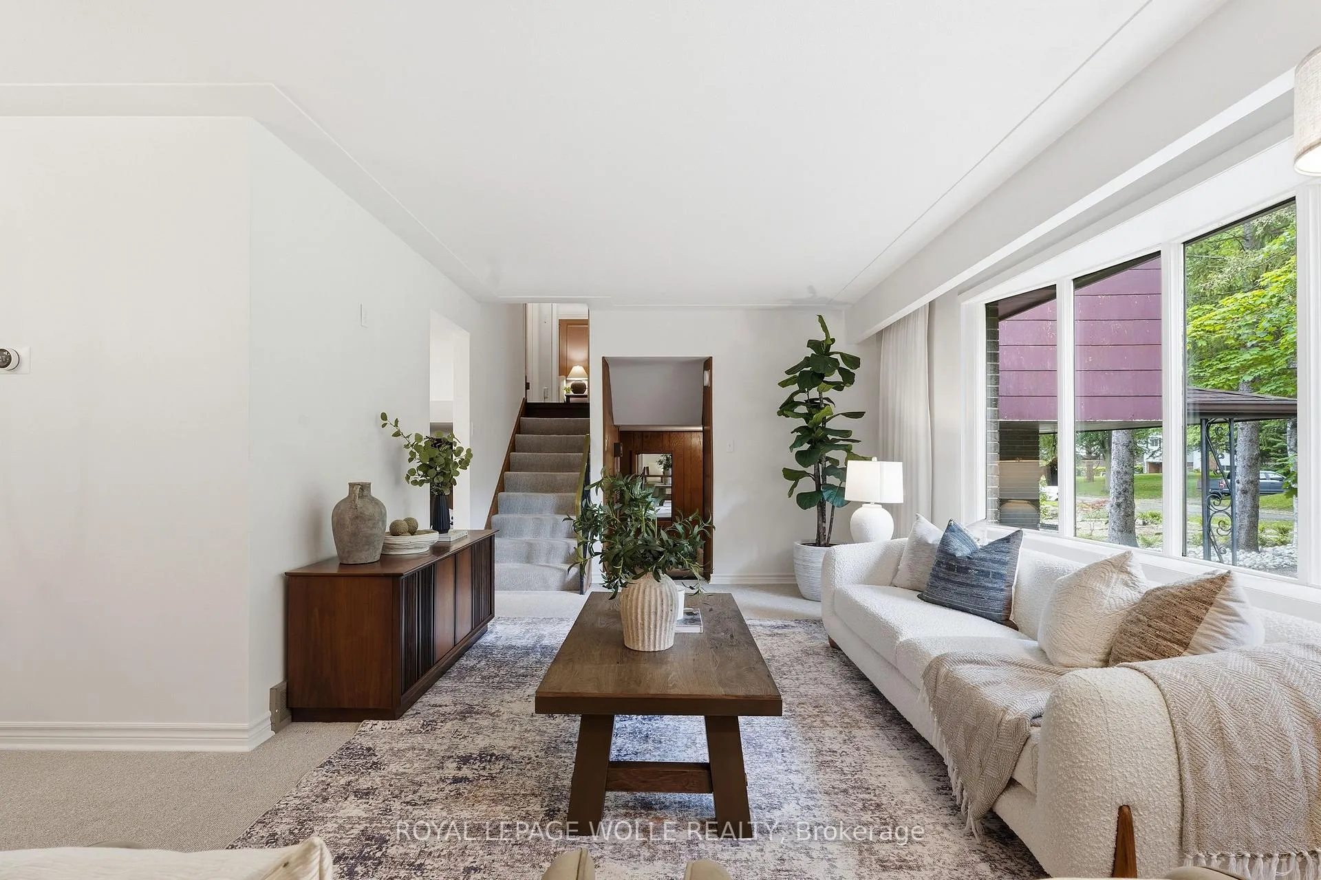 Photo 5 of 67 Longwood Drive, Waterloo — HOMEH