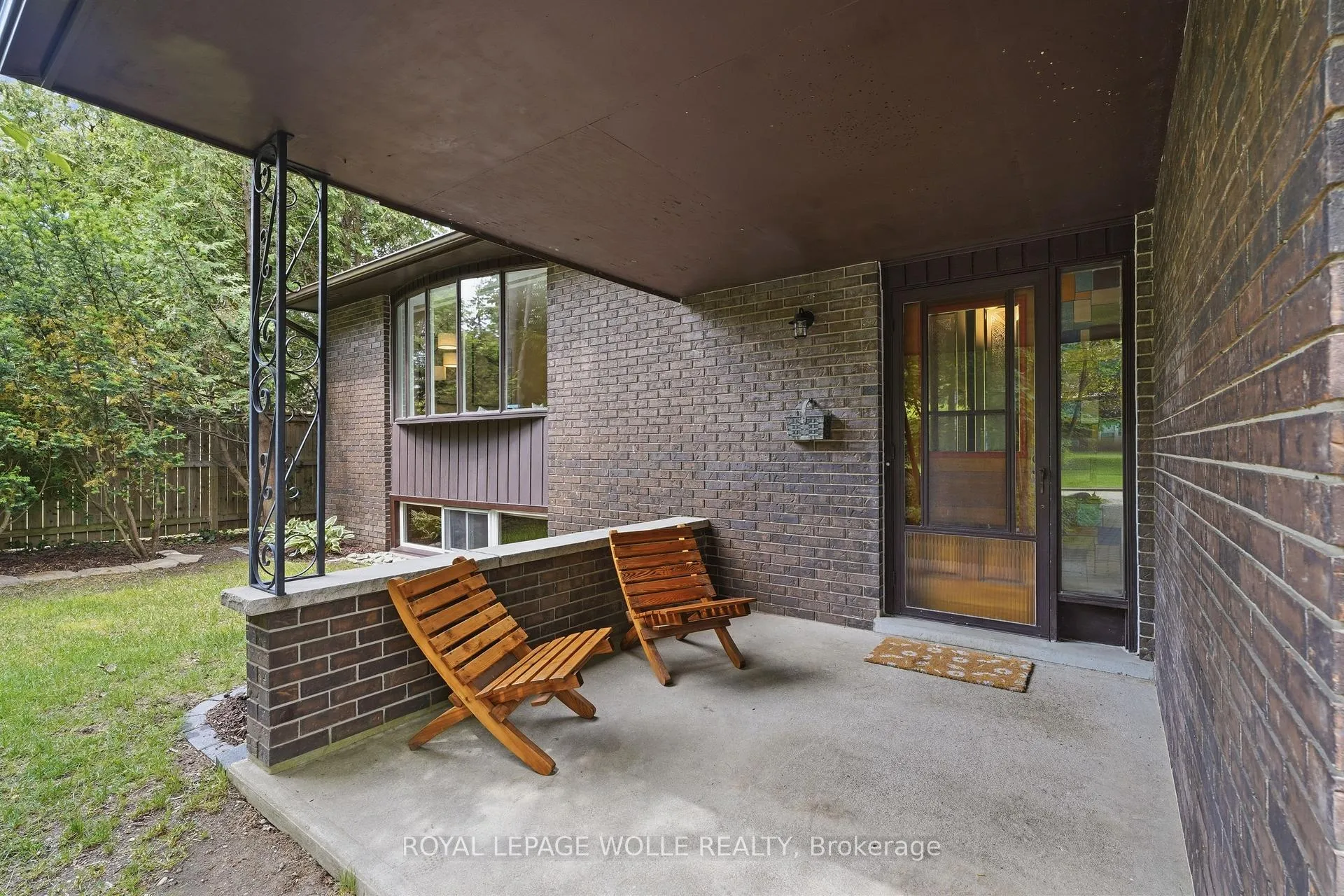 Photo 32 of 67 Longwood Drive, Waterloo — HOMEH