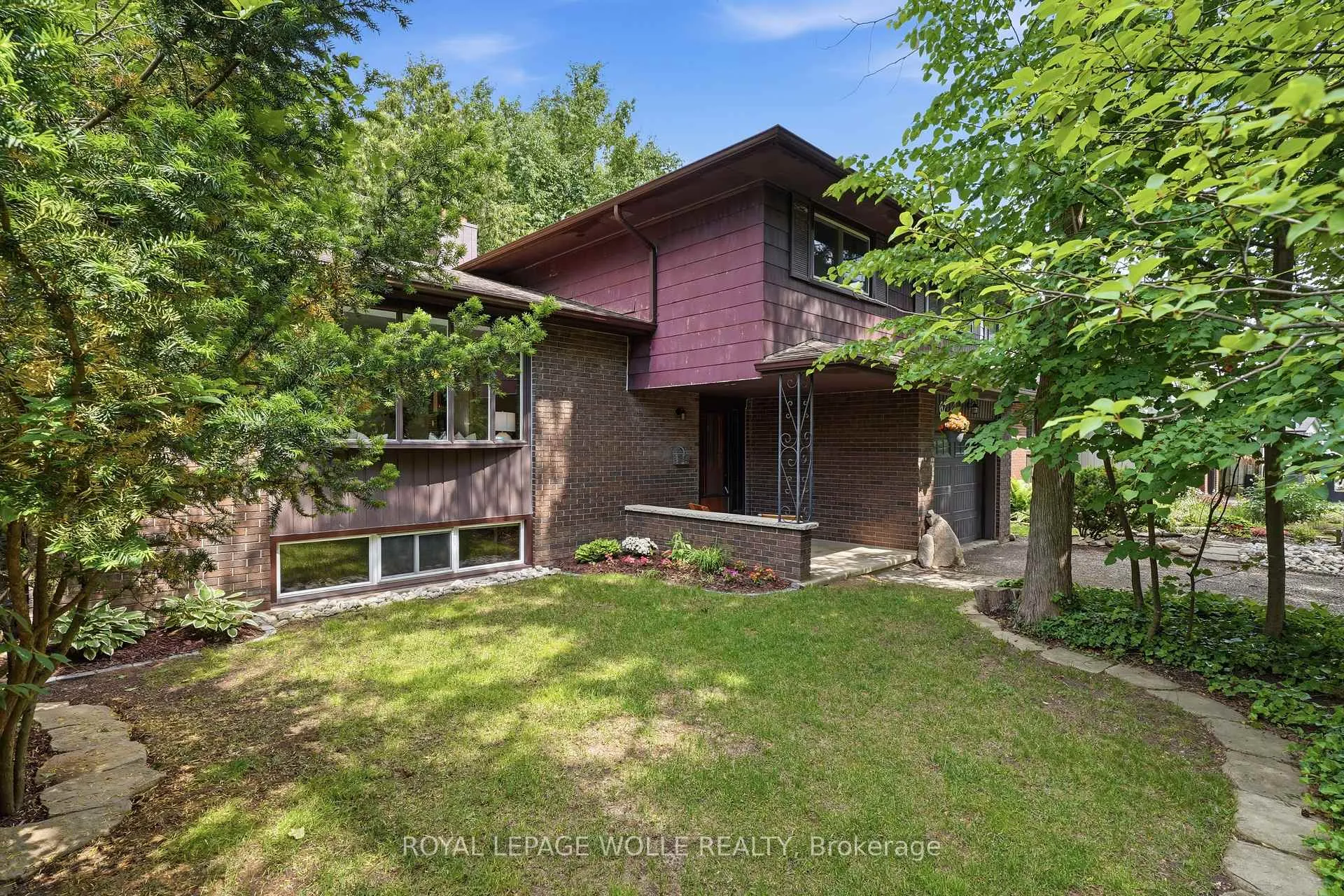Photo 34 of 67 Longwood Drive, Waterloo — HOMEH