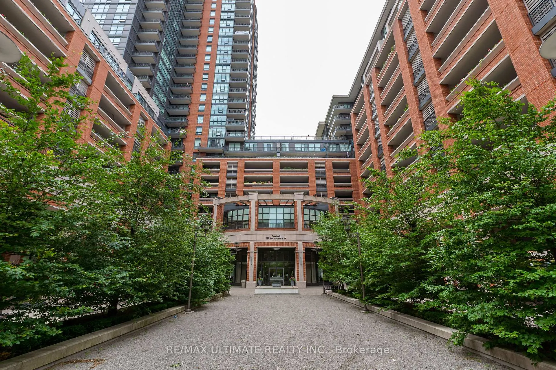 Front of Unit 308, 830 Lawrence Avenue W
