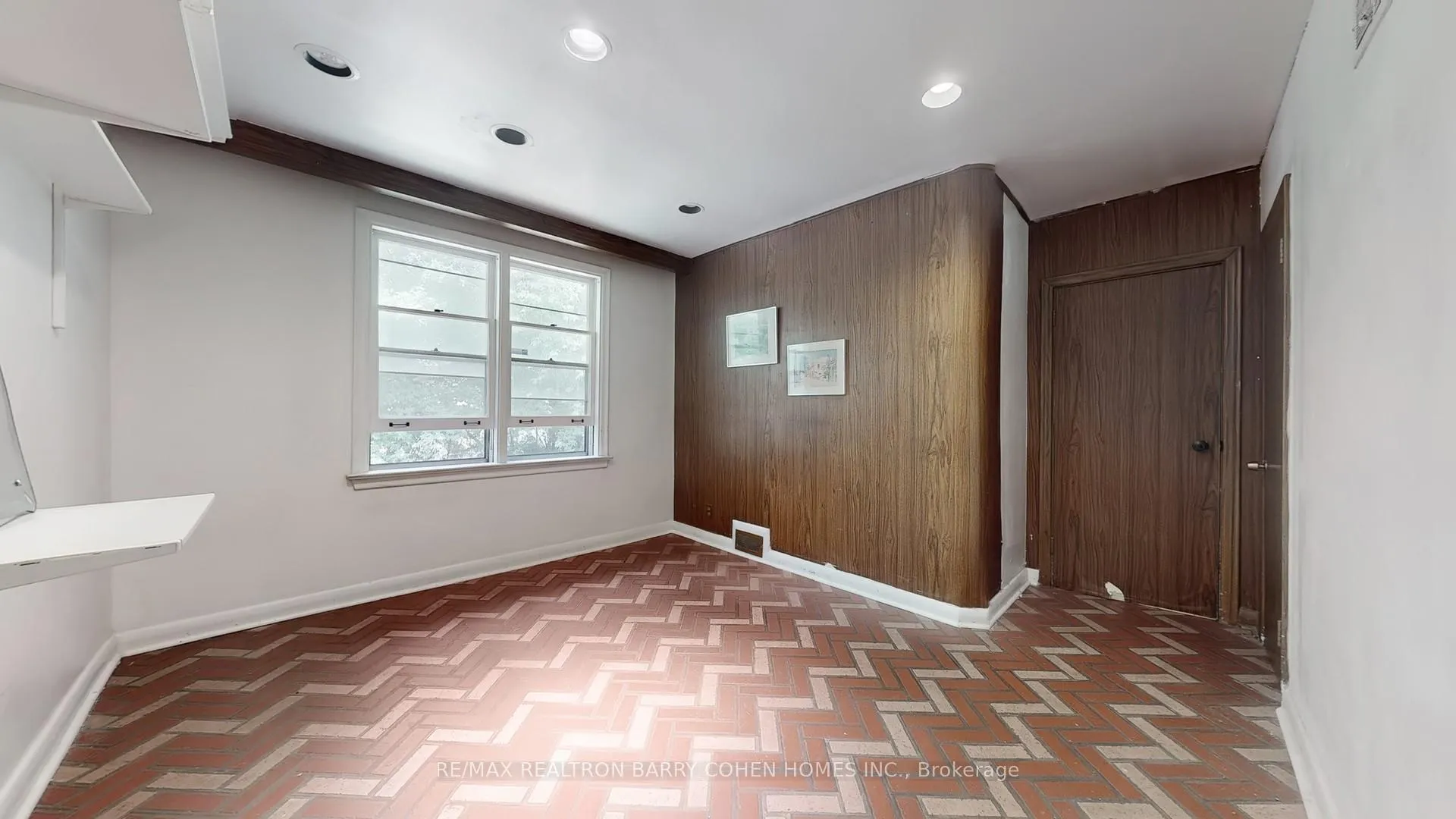 Photo 12 of 174 Caribou Road, Toronto, Bedford Park-Nortown — HOMEH
