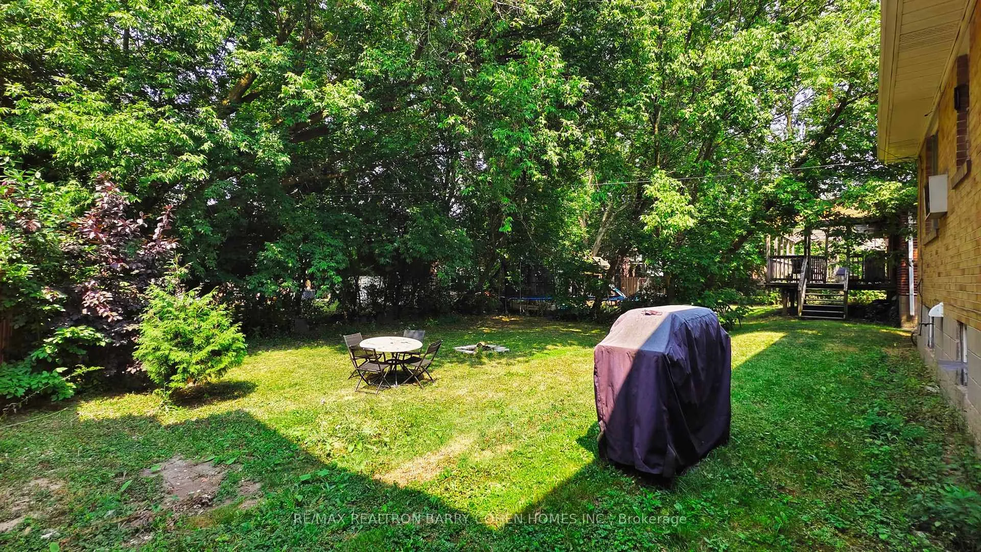Photo 14 of 174 Caribou Road, Toronto, Bedford Park-Nortown — HOMEH