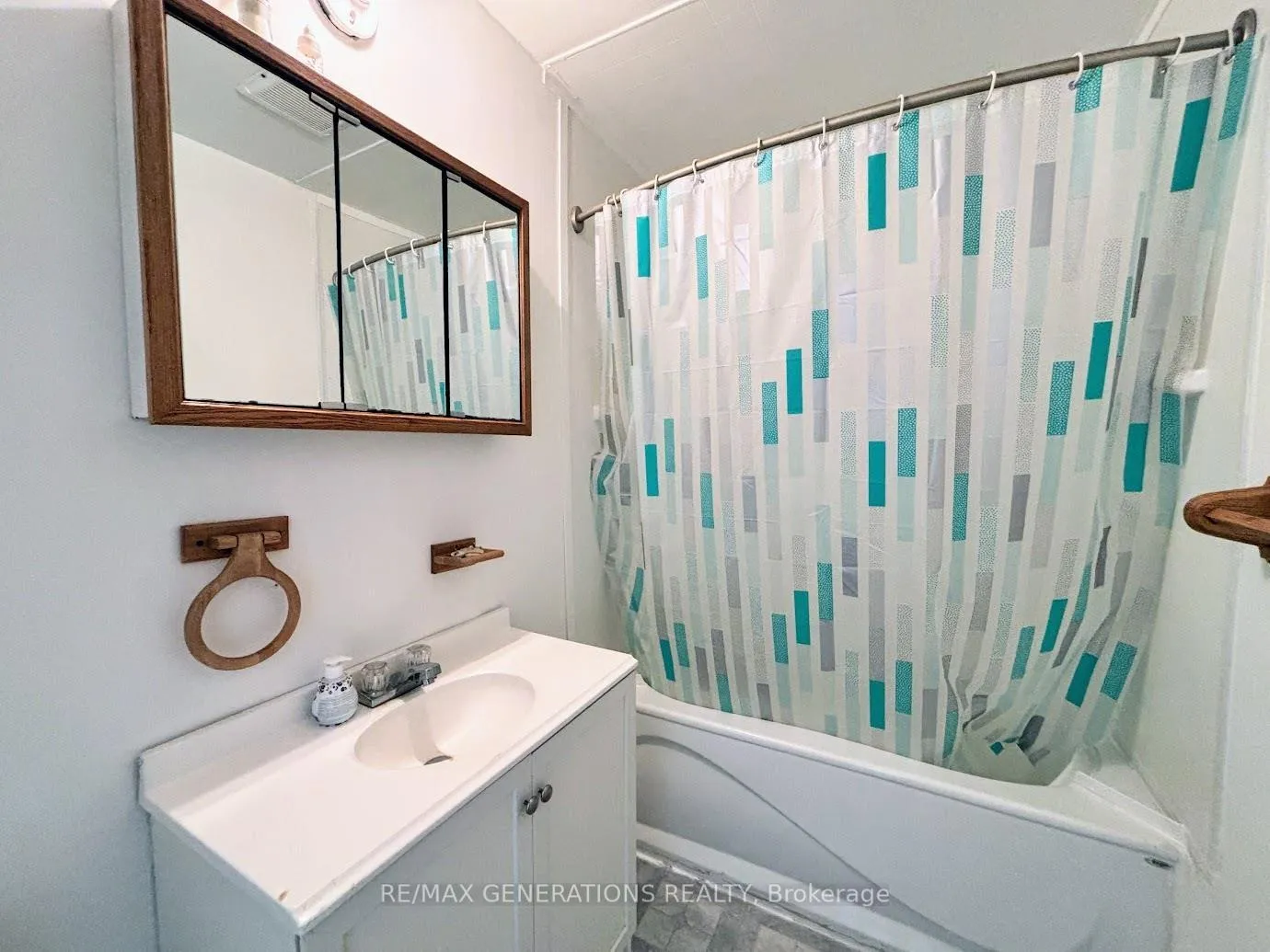 Photo 27 of 55 Neebig Avenue, Manitouwadge, TB-73 — HOMEH