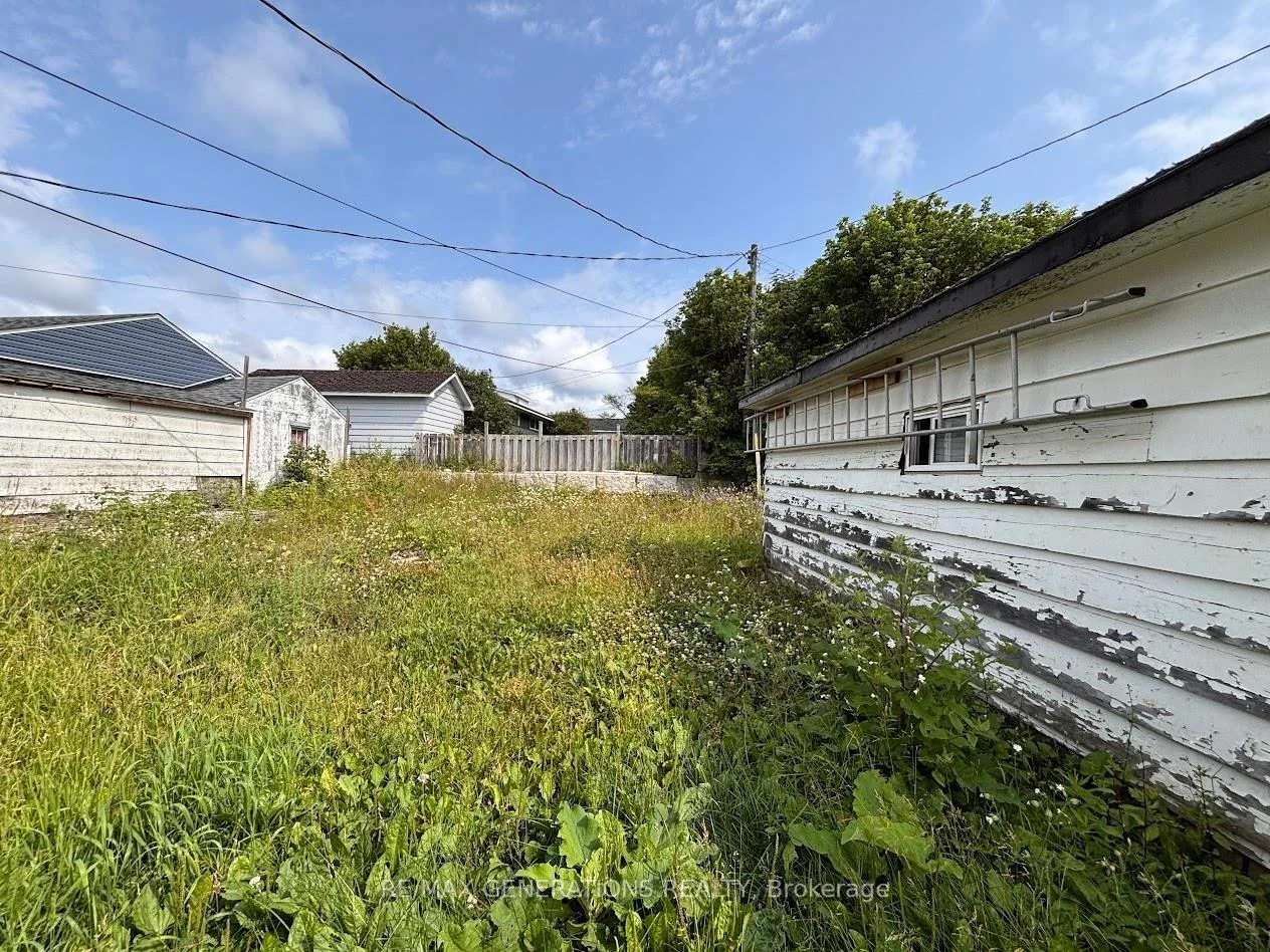 Photo 41 of 55 Neebig Avenue, Manitouwadge, TB-73 — HOMEH