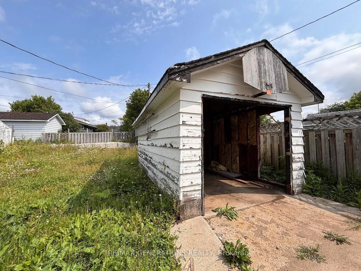 Photo 42 of 55 Neebig Avenue, Manitouwadge, TB-73 — HOMEH