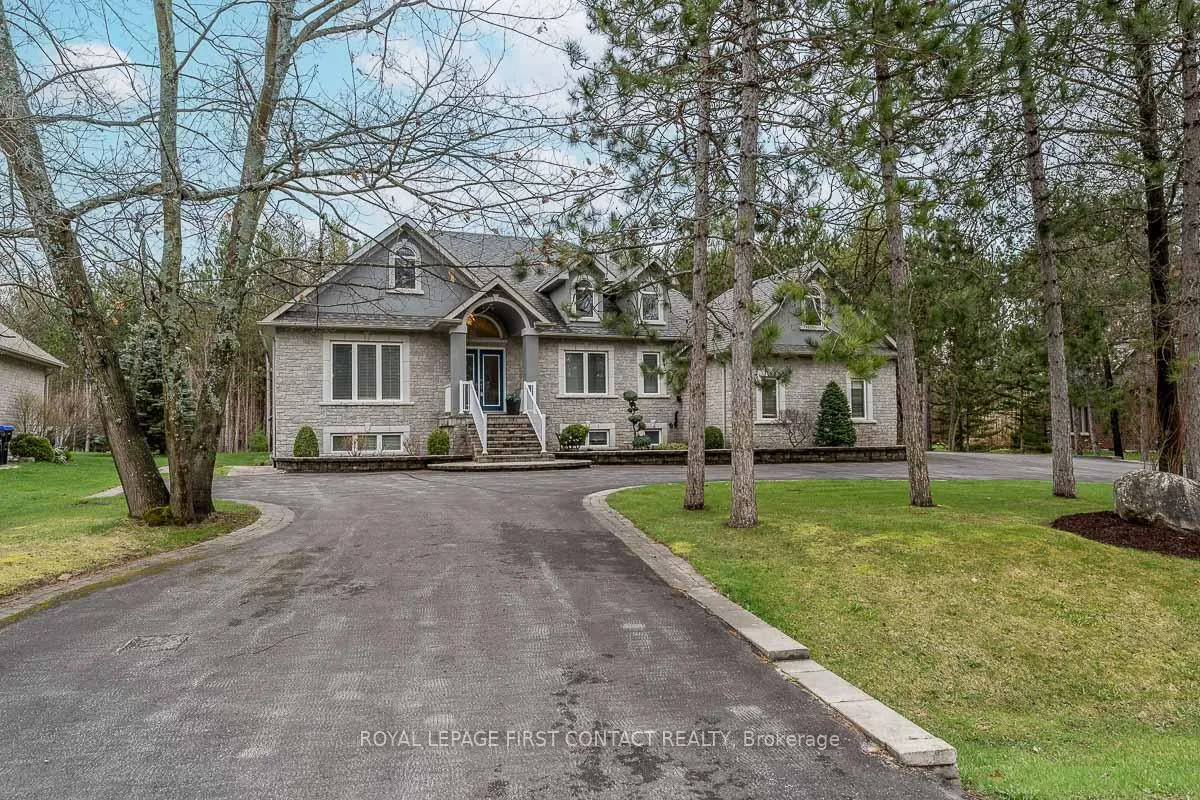 Photo 2 of 72 Luella Boulevard, Springwater, Anten Mills — HOMEH