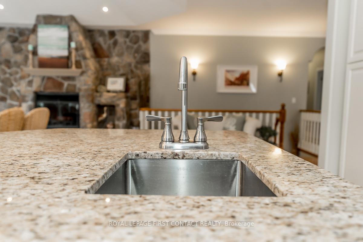 Photo 17 of 72 Luella Boulevard, Springwater, Anten Mills — HOMEH
