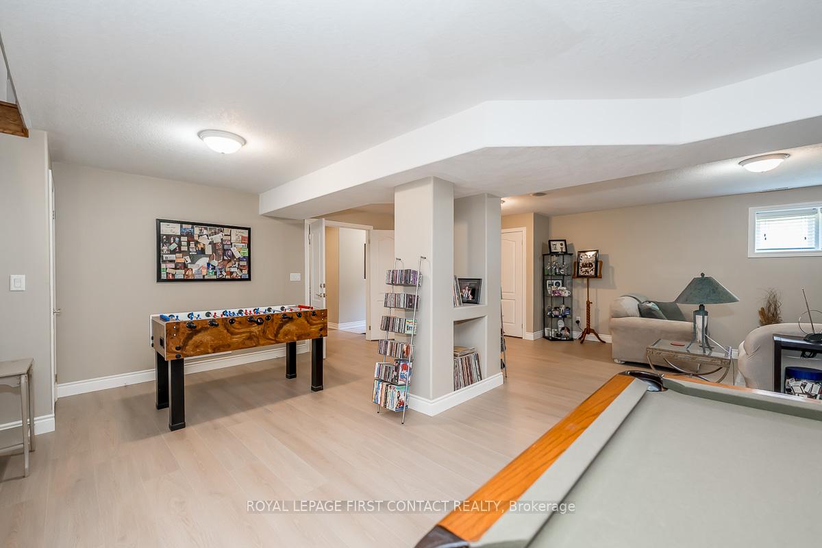 Photo 35 of 72 Luella Boulevard, Springwater, Anten Mills — HOMEH