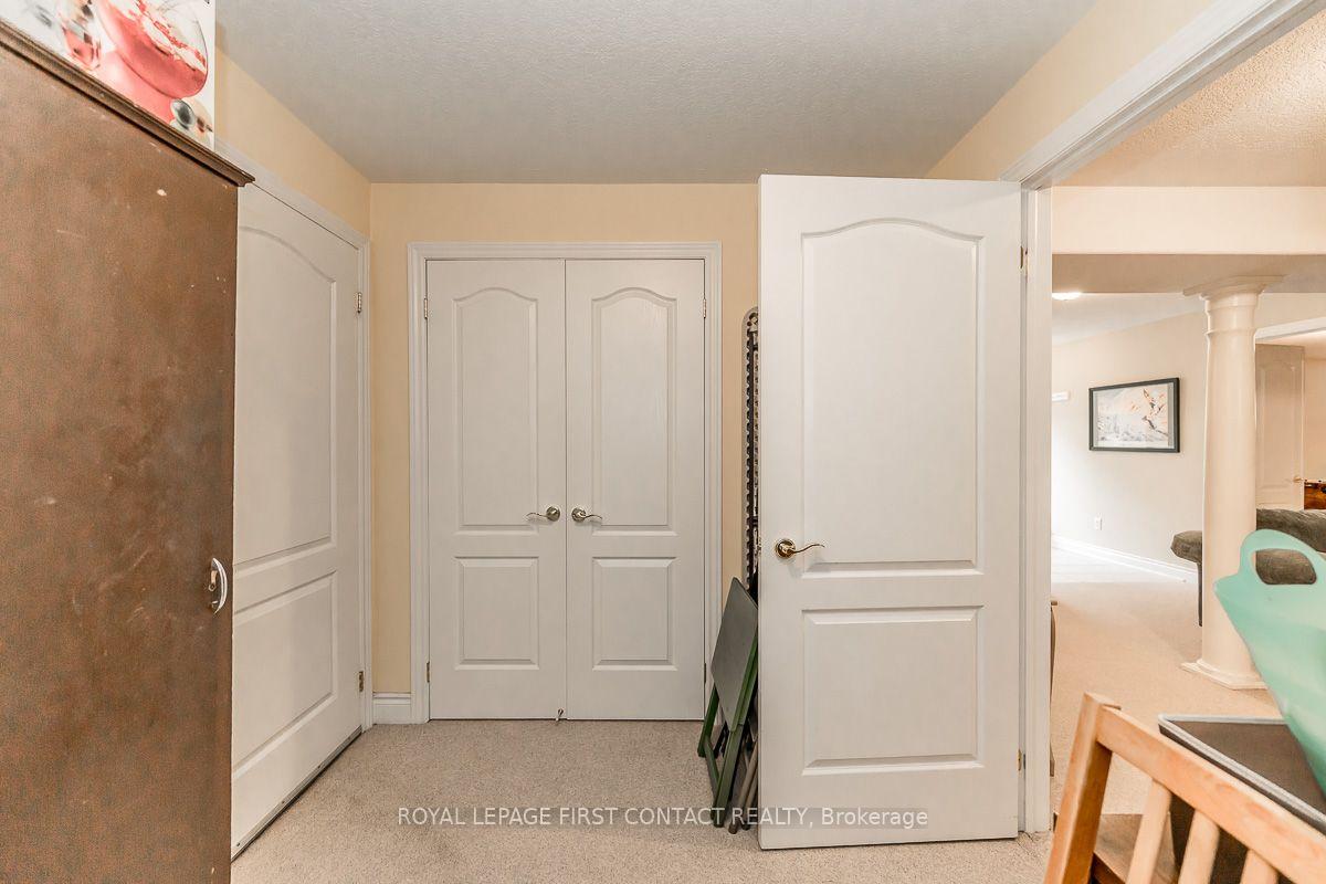Photo 38 of 72 Luella Boulevard, Springwater, Anten Mills — HOMEH