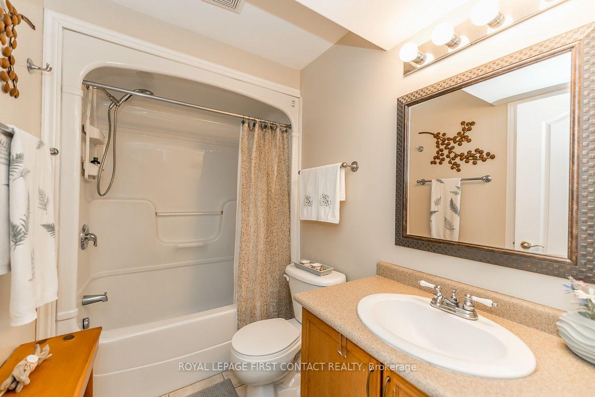 Photo 43 of 72 Luella Boulevard, Springwater, Anten Mills — HOMEH