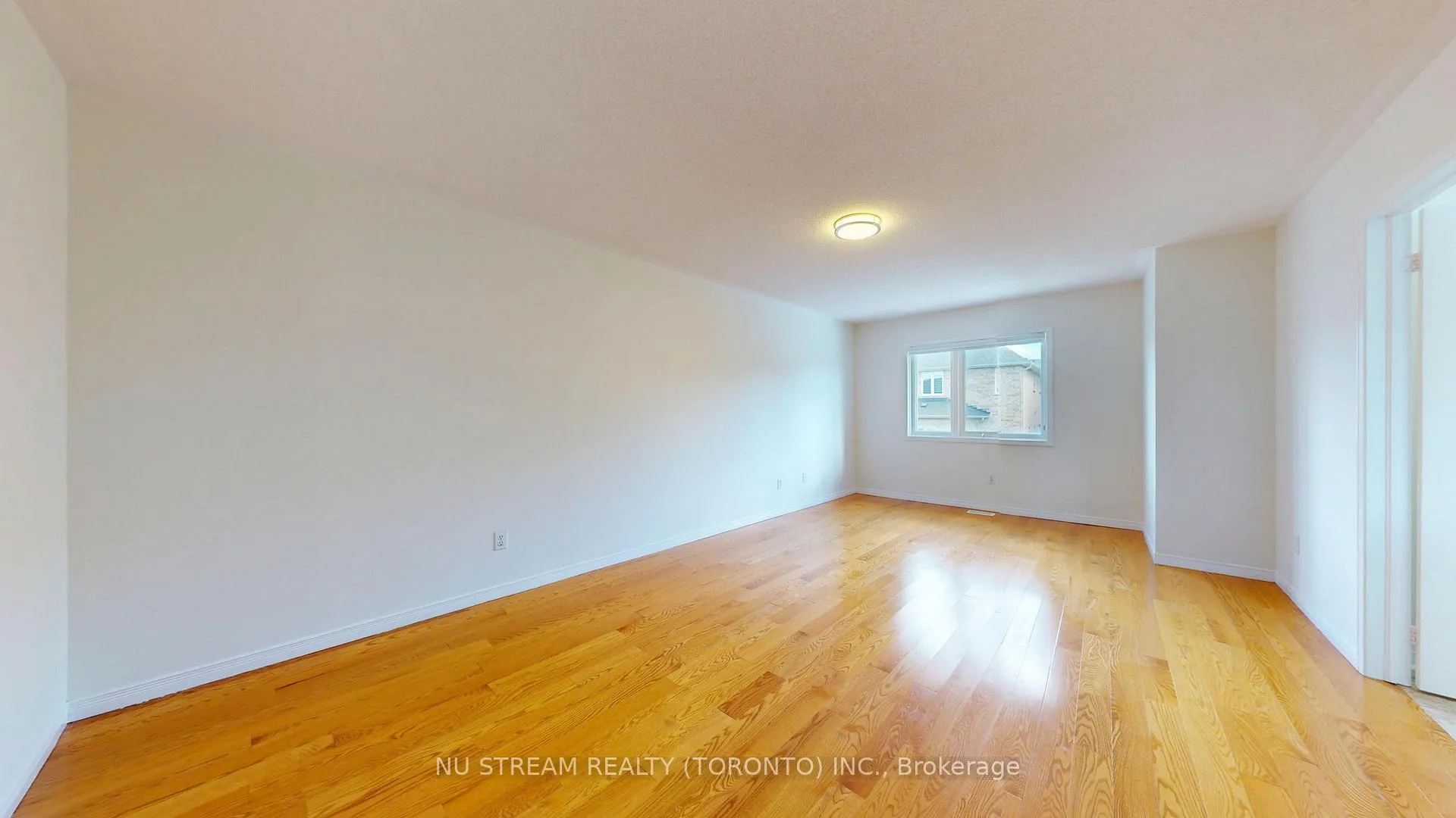 Photo 16 of 125 Peshawar Avenue, Markham, Village Green-South Unionville — HOMEH