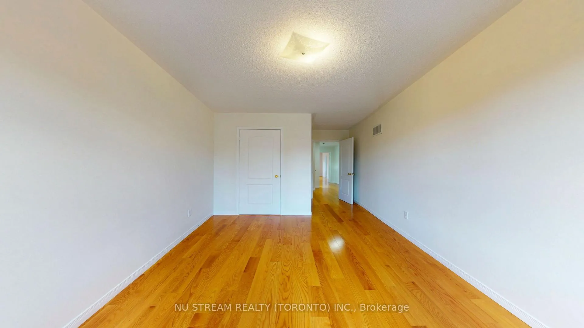 Photo 21 of 125 Peshawar Avenue, Markham, Village Green-South Unionville — HOMEH